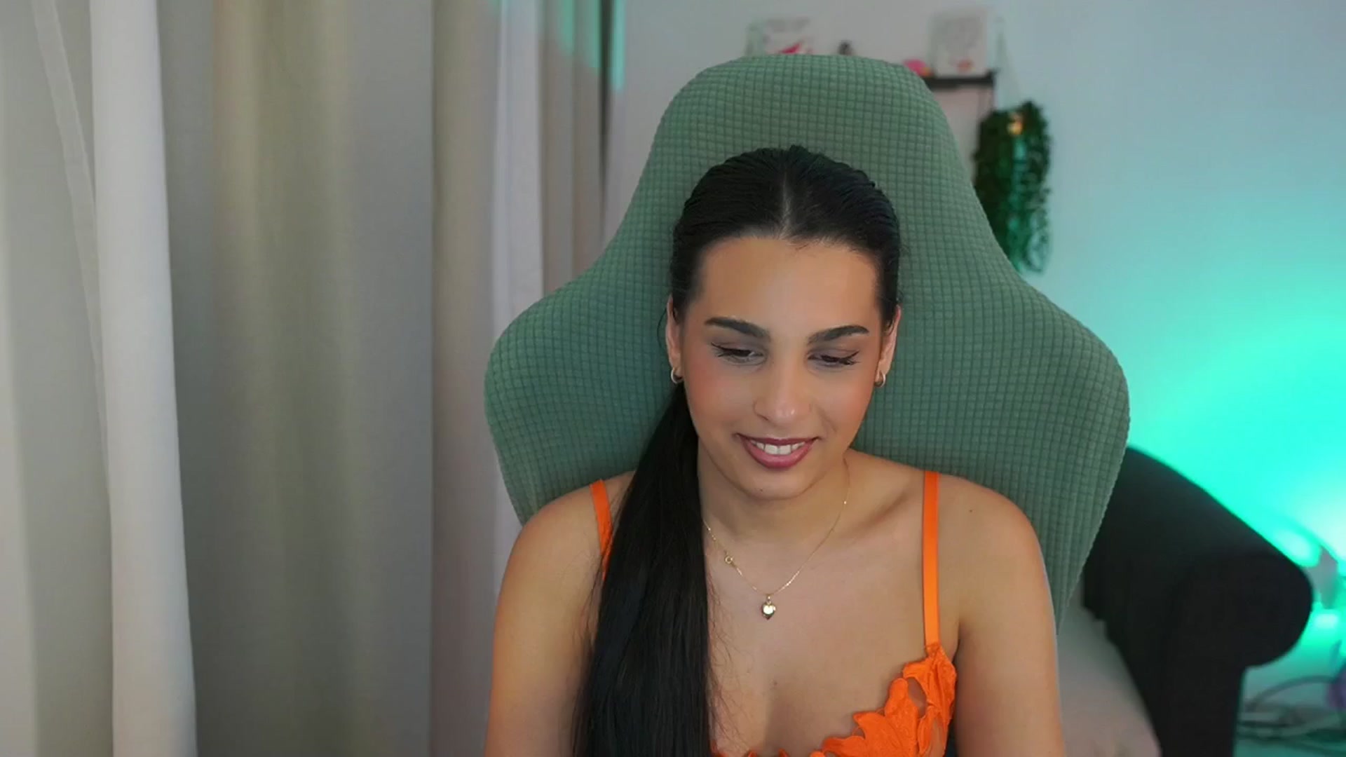 Gallery image thumbnail from Mila_denver's myfreecams stream on, 03/11/2025, 14:05 image 15 of 20