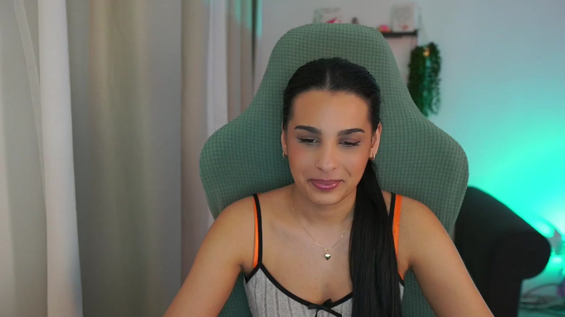Gallery image thumbnail from Mila_denver's myfreecams stream on, 03/11/2025, 15:30 image 2 of 20