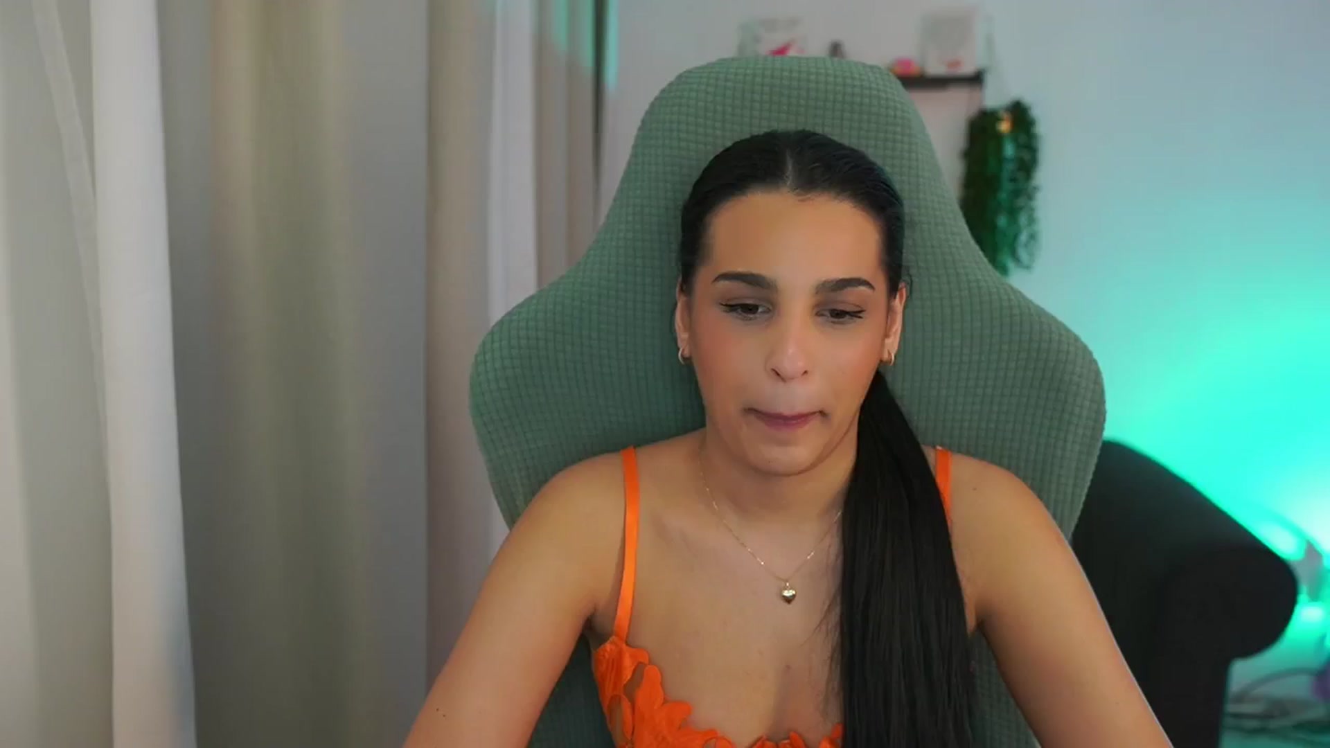 Gallery image thumbnail from Mila_denver's myfreecams stream on, 03/11/2025, 15:30 image 17 of 20