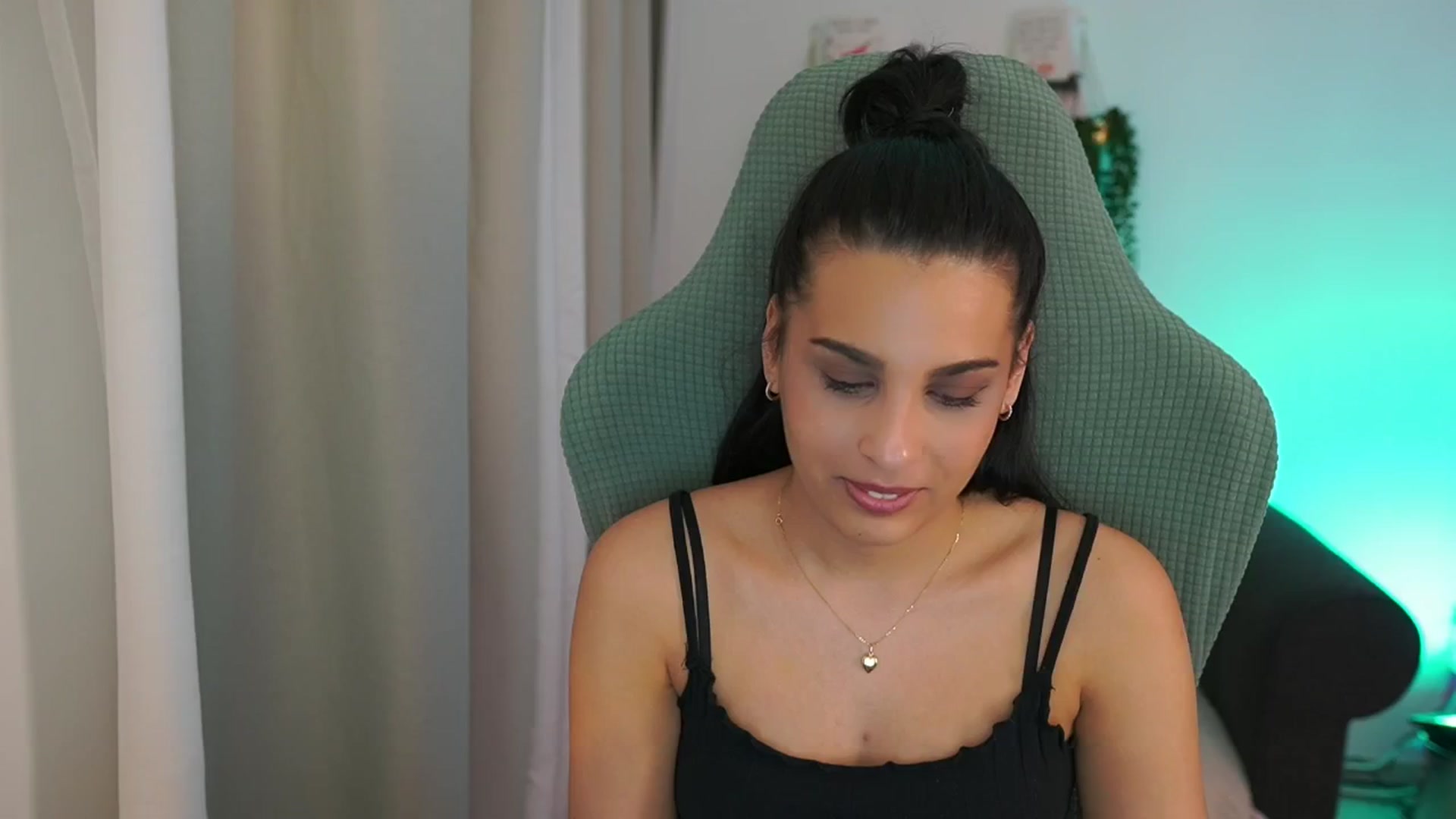 Gallery image thumbnail from Mila_denver's myfreecams stream on, 03/13/2025, 19:04 image 9 of 20