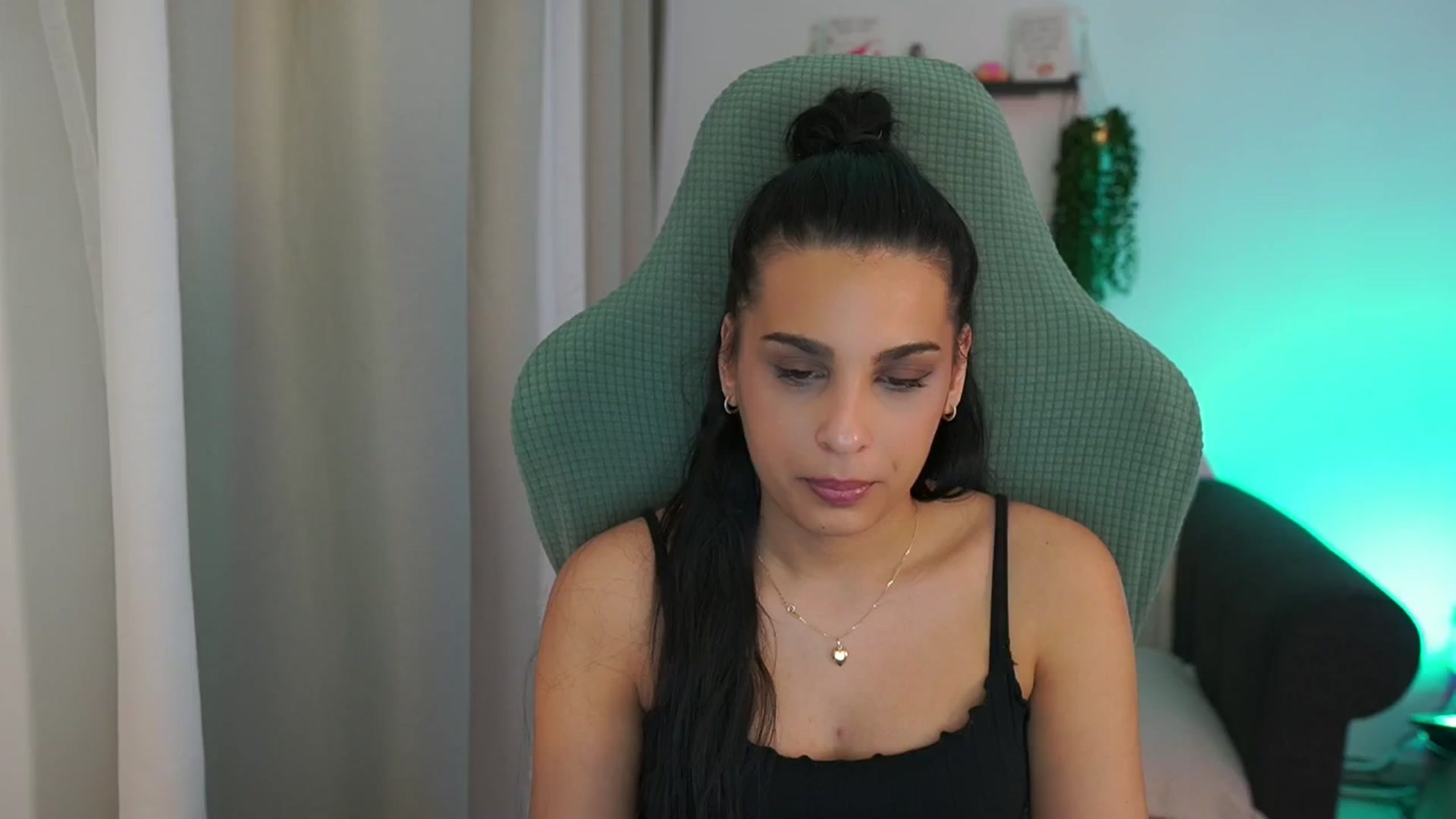 Gallery image thumbnail from Mila_denver's myfreecams stream on, 03/13/2025, 19:04 image 7 of 20