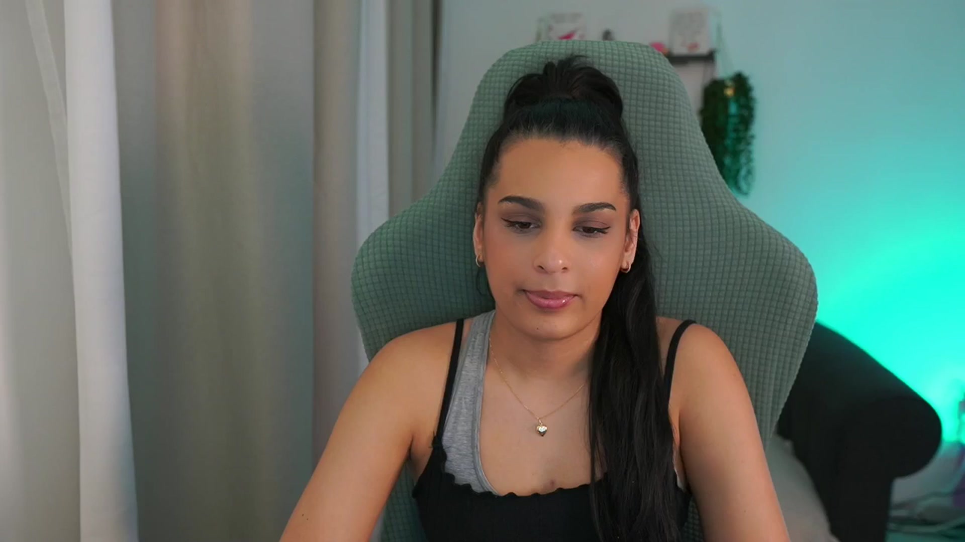 Gallery image thumbnail from Mila_denver's myfreecams stream on, 03/14/2025, 12:26 image 13 of 20