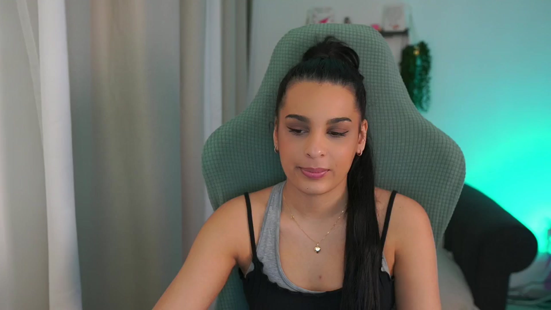 Gallery image thumbnail from Mila_denver's myfreecams stream on, 03/14/2025, 12:26 image 17 of 20
