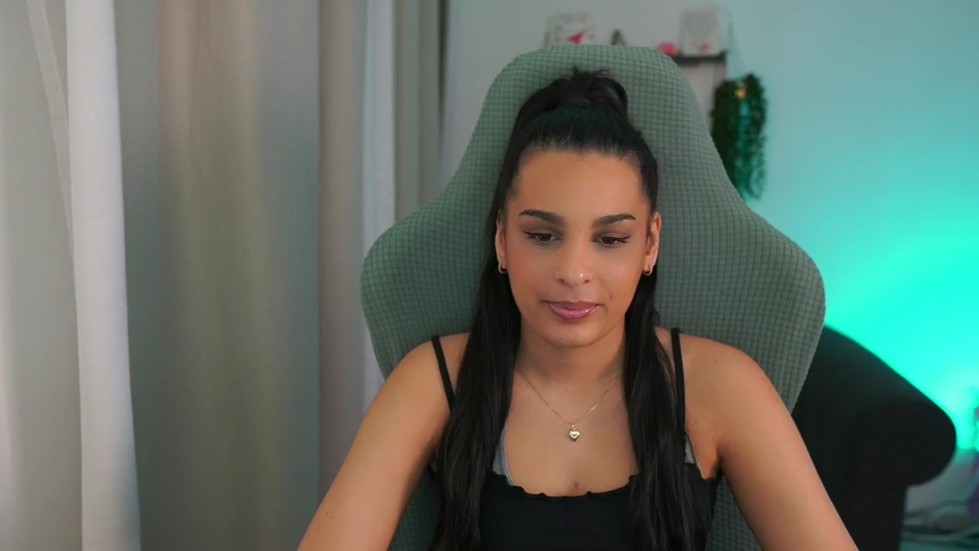 Gallery image thumbnail from Mila_denver's myfreecams stream on, 03/14/2025, 12:26 image 11 of 20