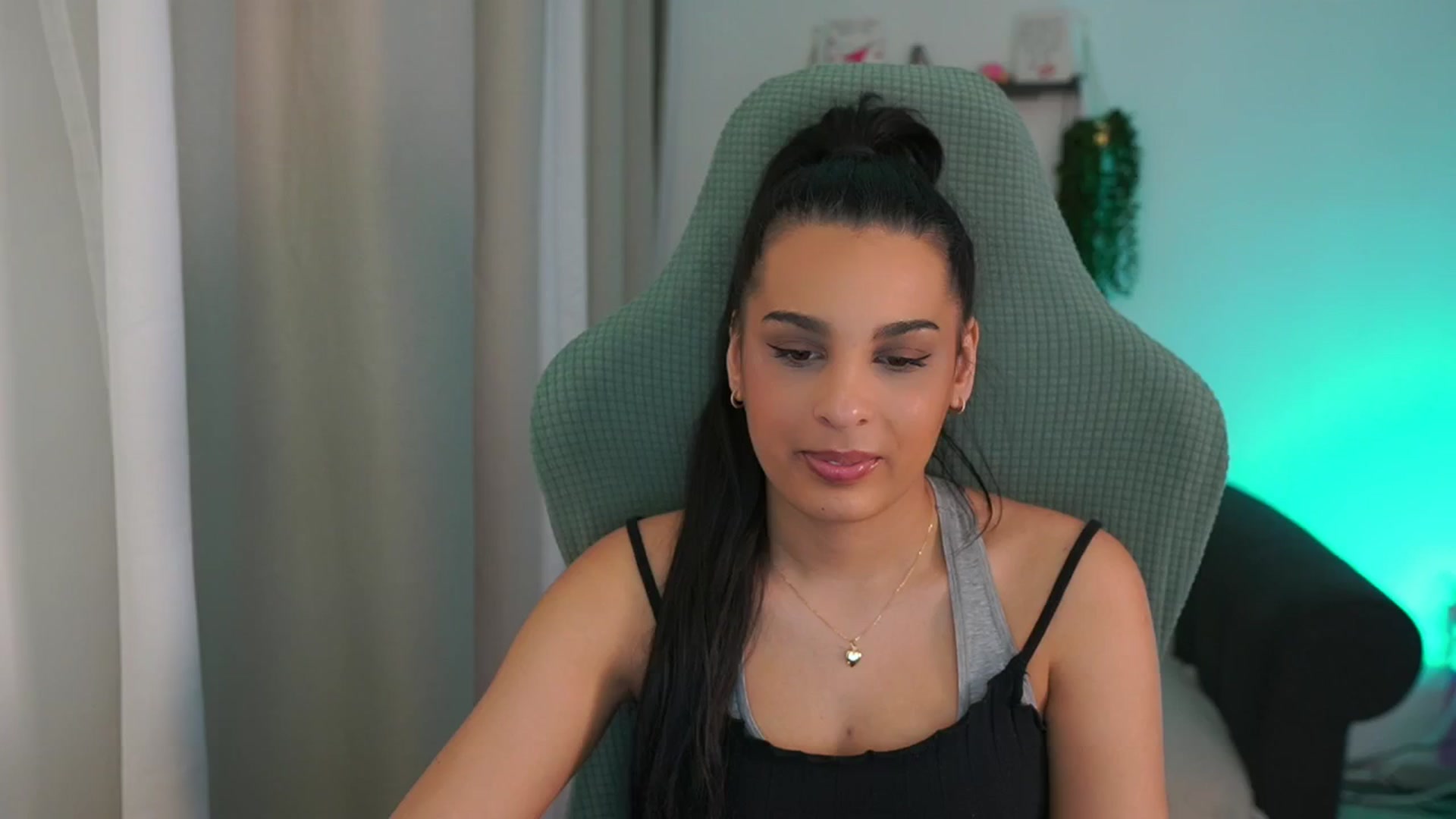 Gallery image thumbnail from Mila_denver's myfreecams stream on, 03/14/2025, 12:26 image 10 of 20