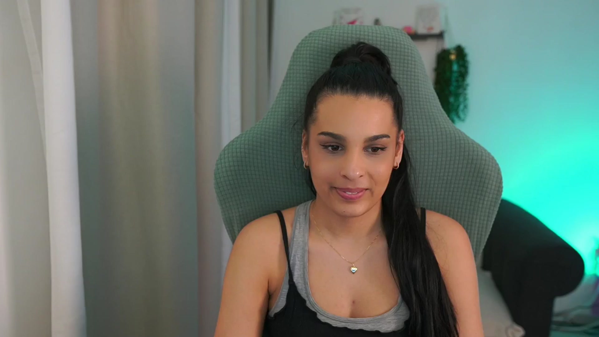 Gallery image thumbnail from Mila_denver's myfreecams stream on, 03/14/2025, 16:27 image 6 of 20