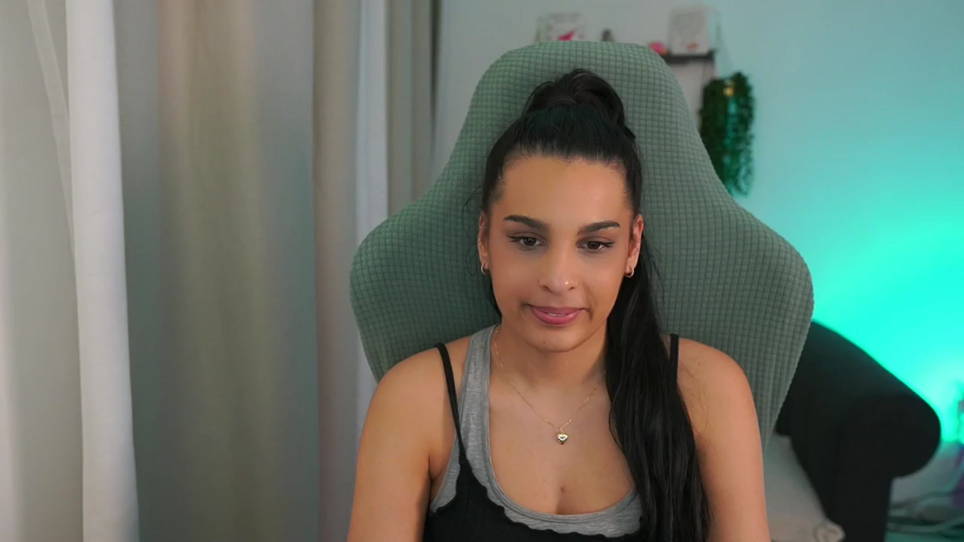 Gallery image thumbnail from Mila_denver's myfreecams stream on, 03/14/2025, 16:27 image 8 of 20