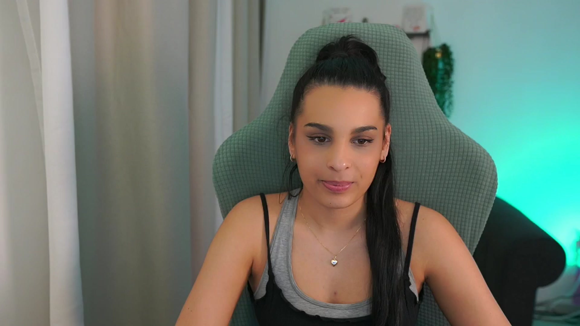 Gallery image thumbnail from Mila_denver's myfreecams stream on, 03/14/2025, 16:27 image 20 of 20