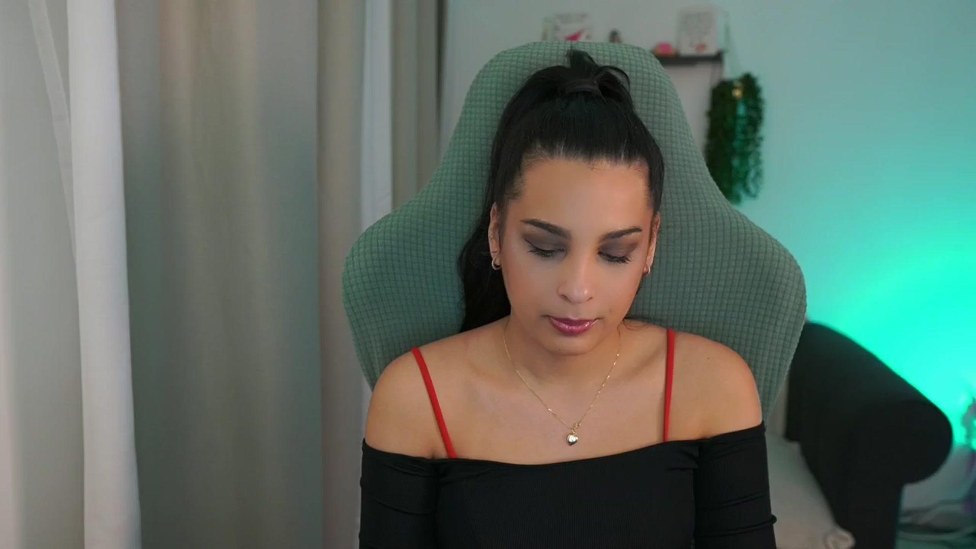 Gallery image thumbnail from Mila_denver's myfreecams stream on, 03/16/2025, 14:25 image 1 of 20