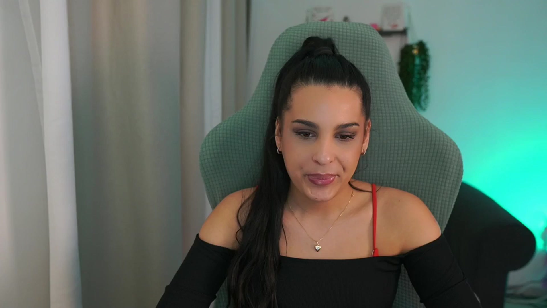 Gallery image thumbnail from Mila_denver's myfreecams stream on, 03/16/2025, 19:04 image 2 of 20