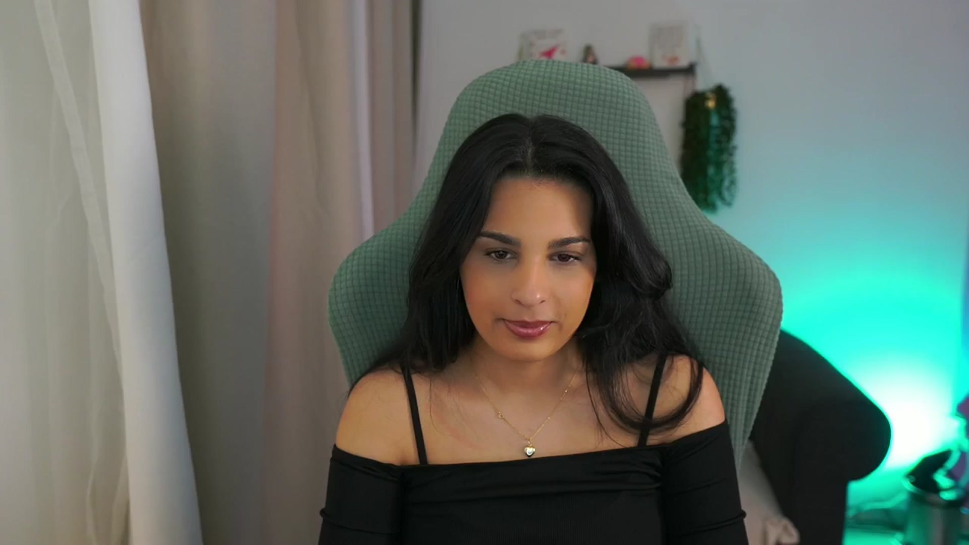 Gallery image thumbnail from Mila_denver's myfreecams stream on, 03/18/2025, 10:19 image 1 of 20