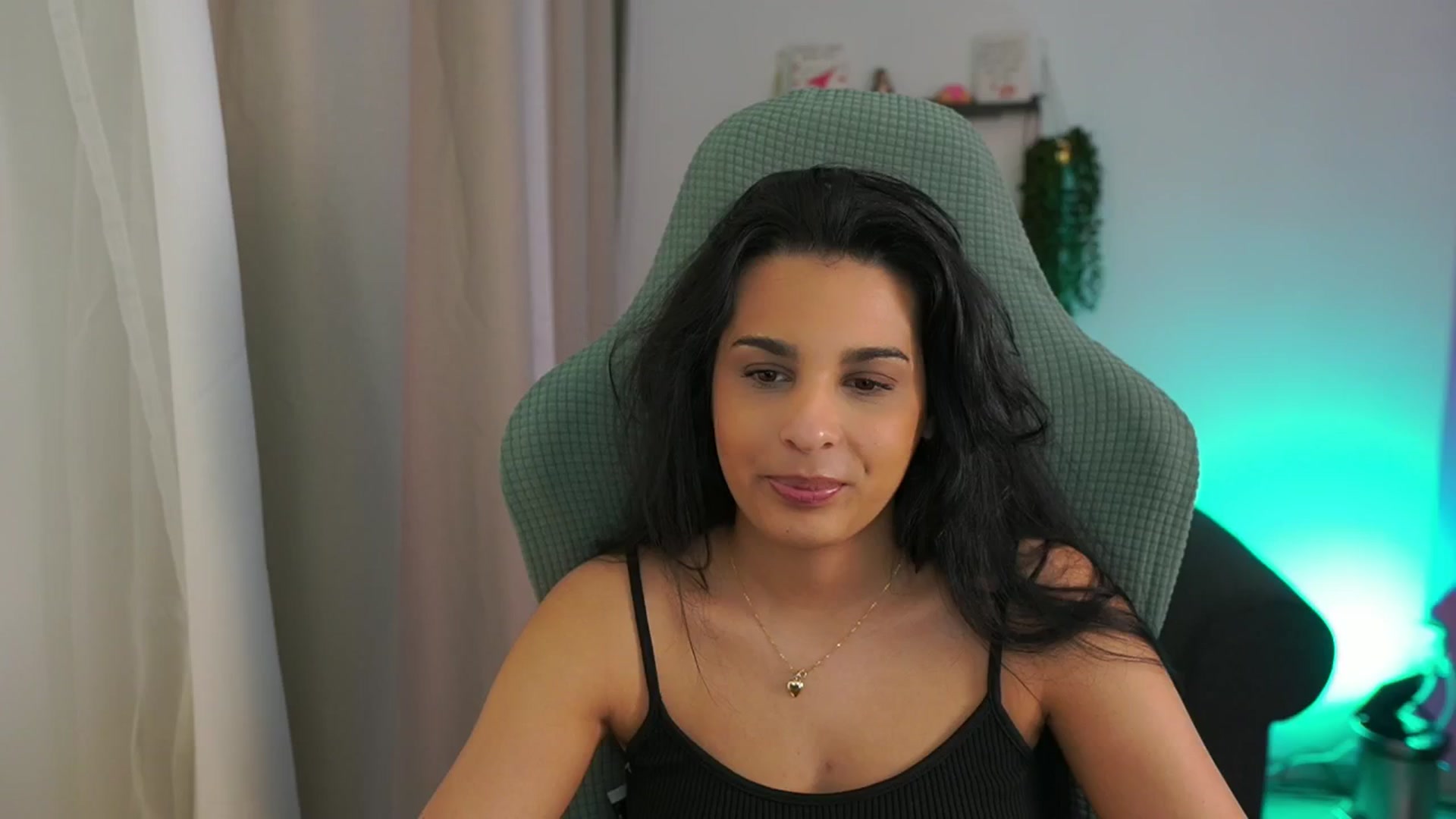 Gallery image thumbnail from Mila_denver's myfreecams stream on, 03/18/2025, 11:35 image 17 of 20