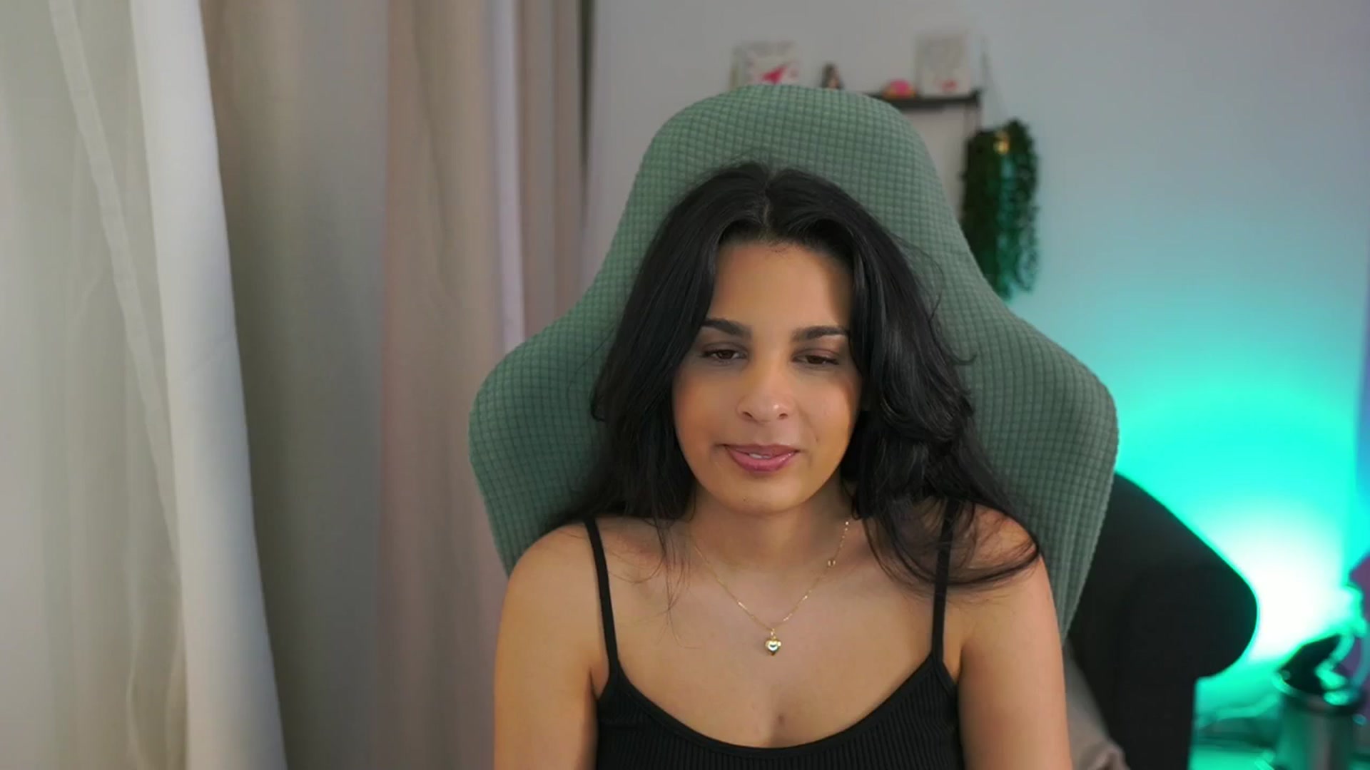 Gallery image thumbnail from Mila_denver's myfreecams stream on, 03/18/2025, 11:35 image 9 of 20