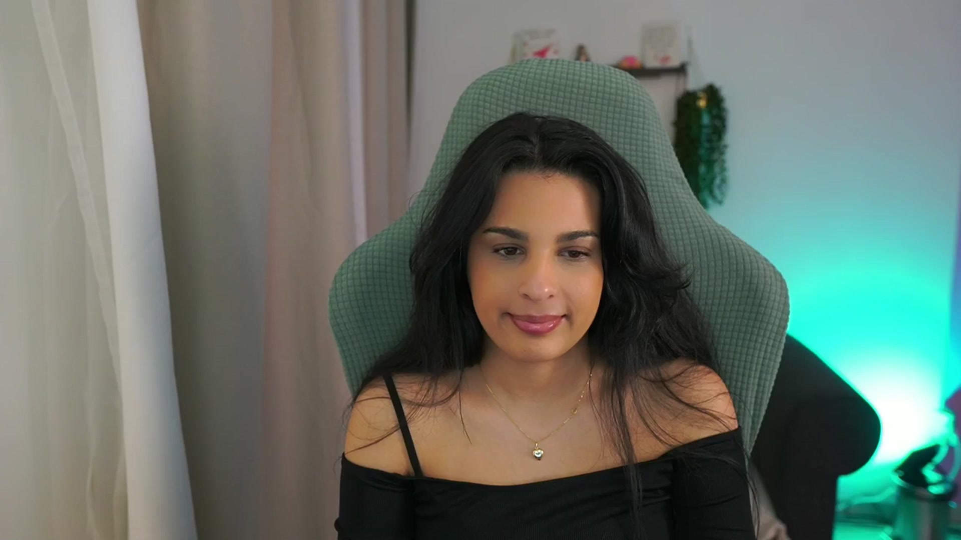 Gallery image thumbnail from Mila_denver's myfreecams stream on, 03/18/2025, 11:35 image 3 of 20