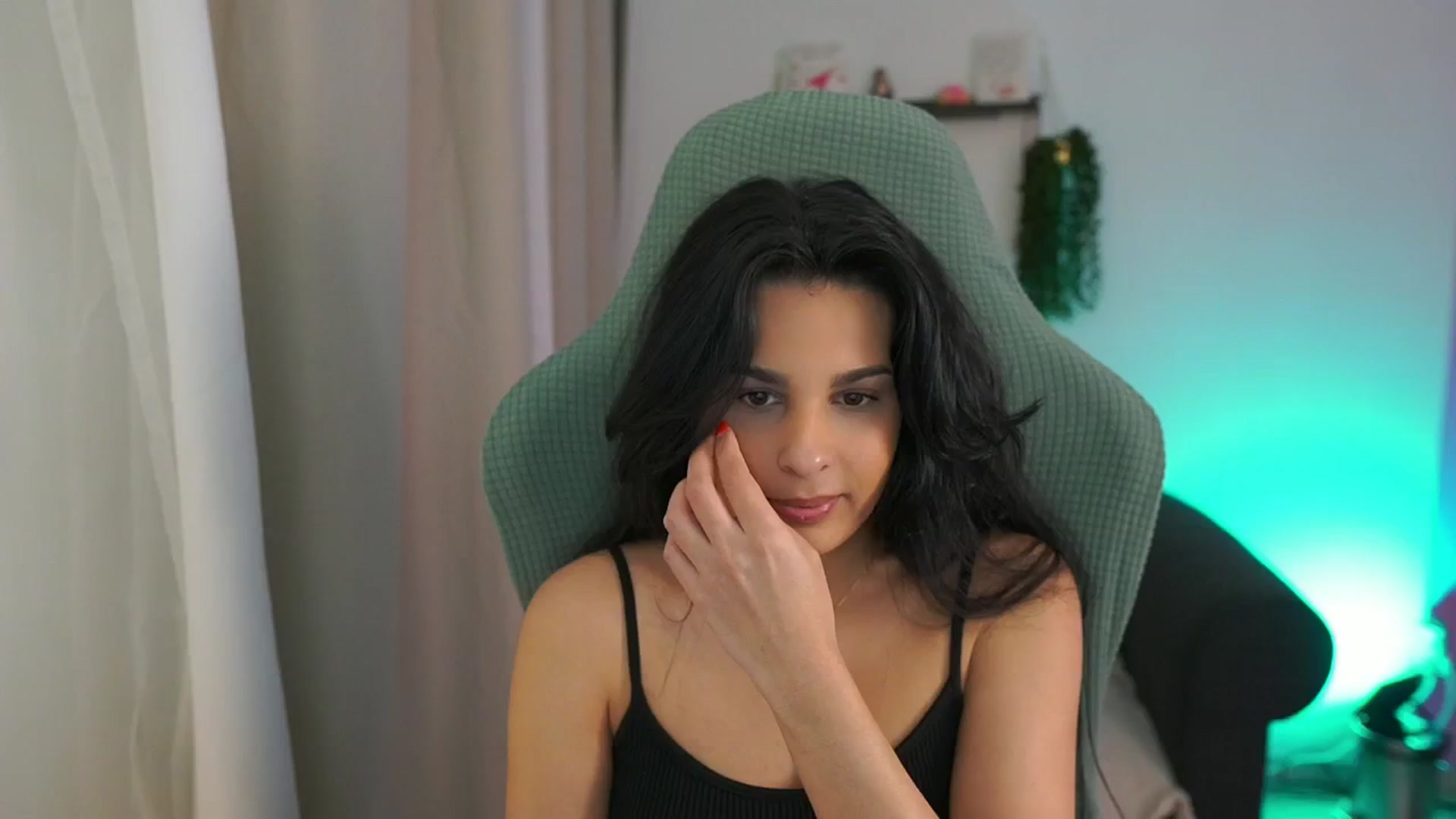 Gallery image thumbnail from Mila_denver's myfreecams stream on, 03/18/2025, 11:35 image 16 of 20