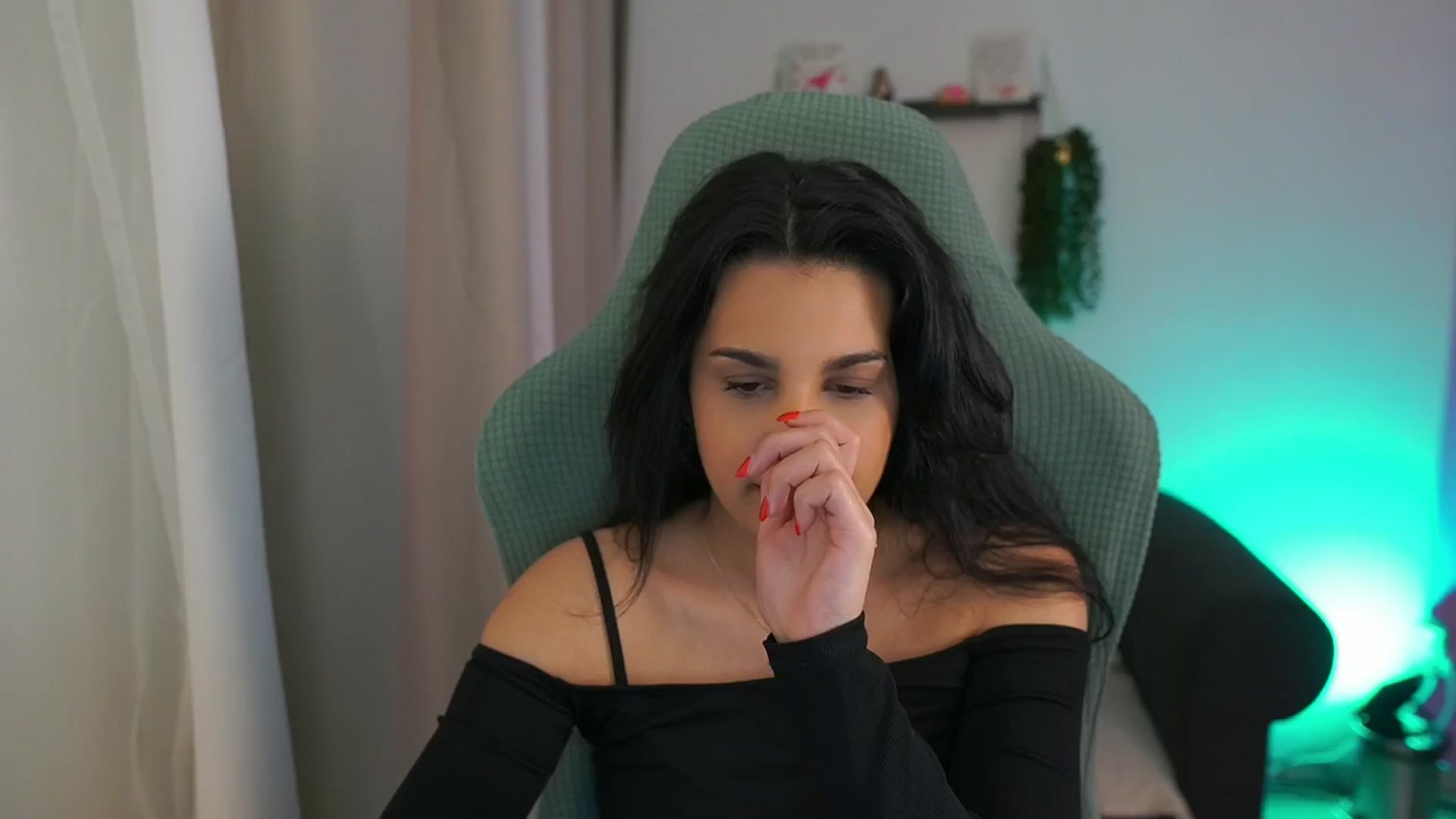 Gallery image thumbnail from Mila_denver's myfreecams stream on, 03/18/2025, 13:37 image 11 of 20