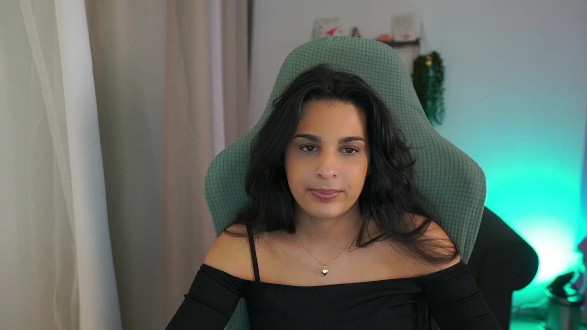 Gallery image thumbnail from Mila_denver's myfreecams stream on, 03/18/2025, 14:07 image 1 of 20