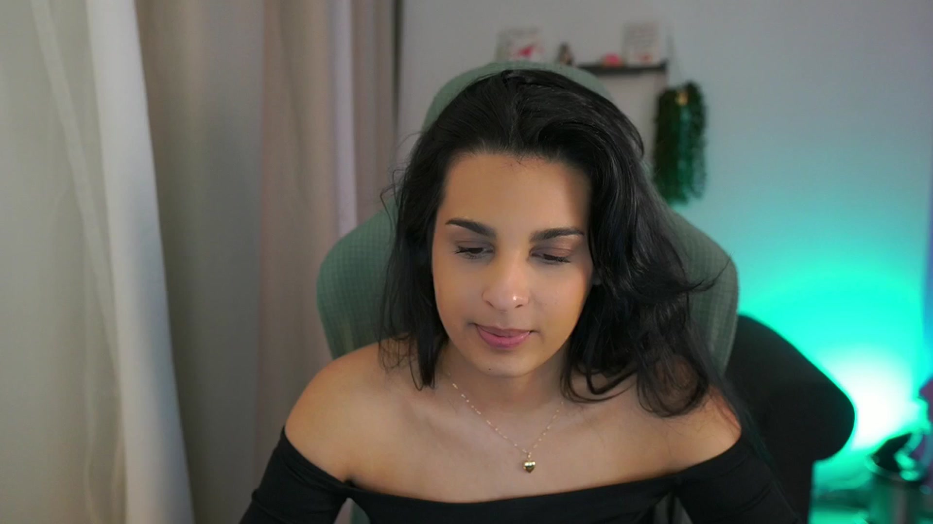 Gallery image thumbnail from Mila_denver's myfreecams stream on, 03/18/2025, 14:07 image 13 of 20