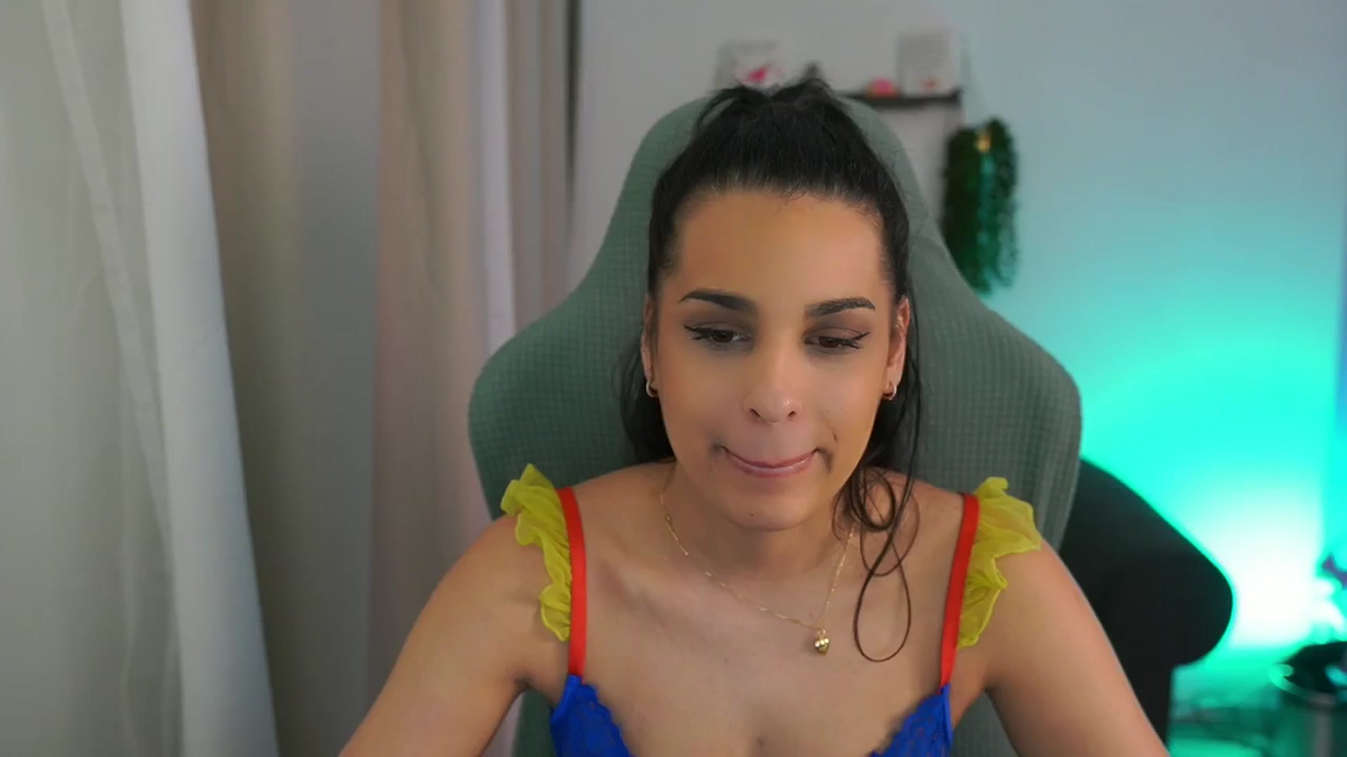Gallery image thumbnail from Mila_denver's myfreecams stream on, 03/20/2025, 11:40 image 10 of 20