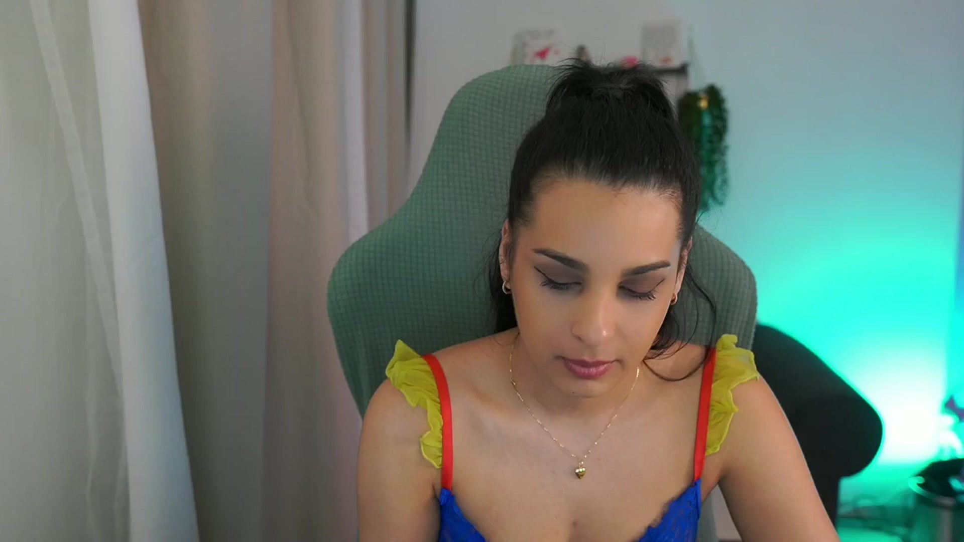 Gallery image thumbnail from Mila_denver's myfreecams stream on, 03/20/2025, 11:40 image 5 of 20