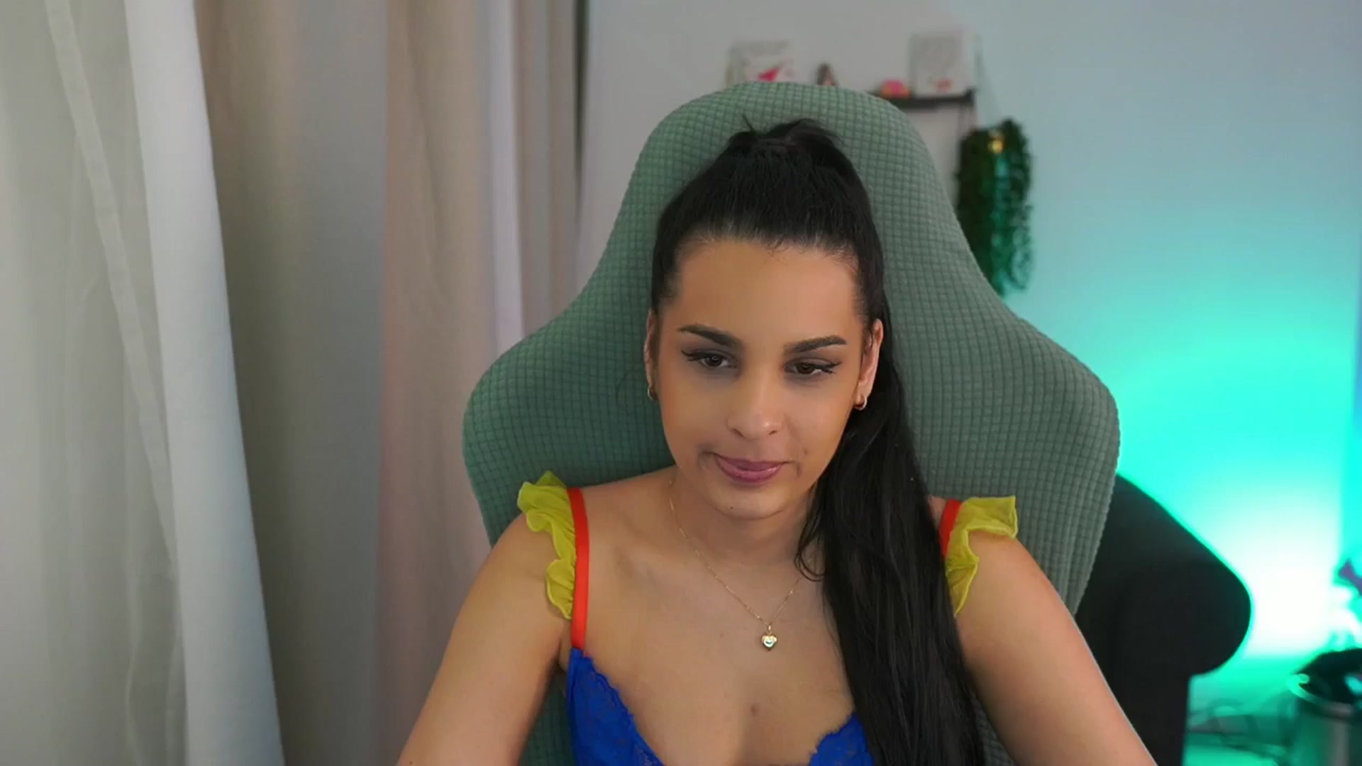 Gallery image thumbnail from Mila_denver's myfreecams stream on, 03/20/2025, 11:40 image 19 of 20
