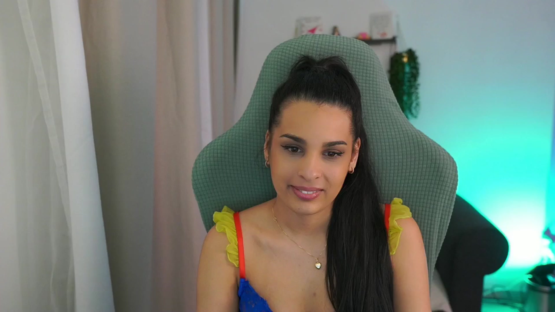 Gallery image thumbnail from Mila_denver's myfreecams stream on, 03/20/2025, 11:40 image 11 of 20