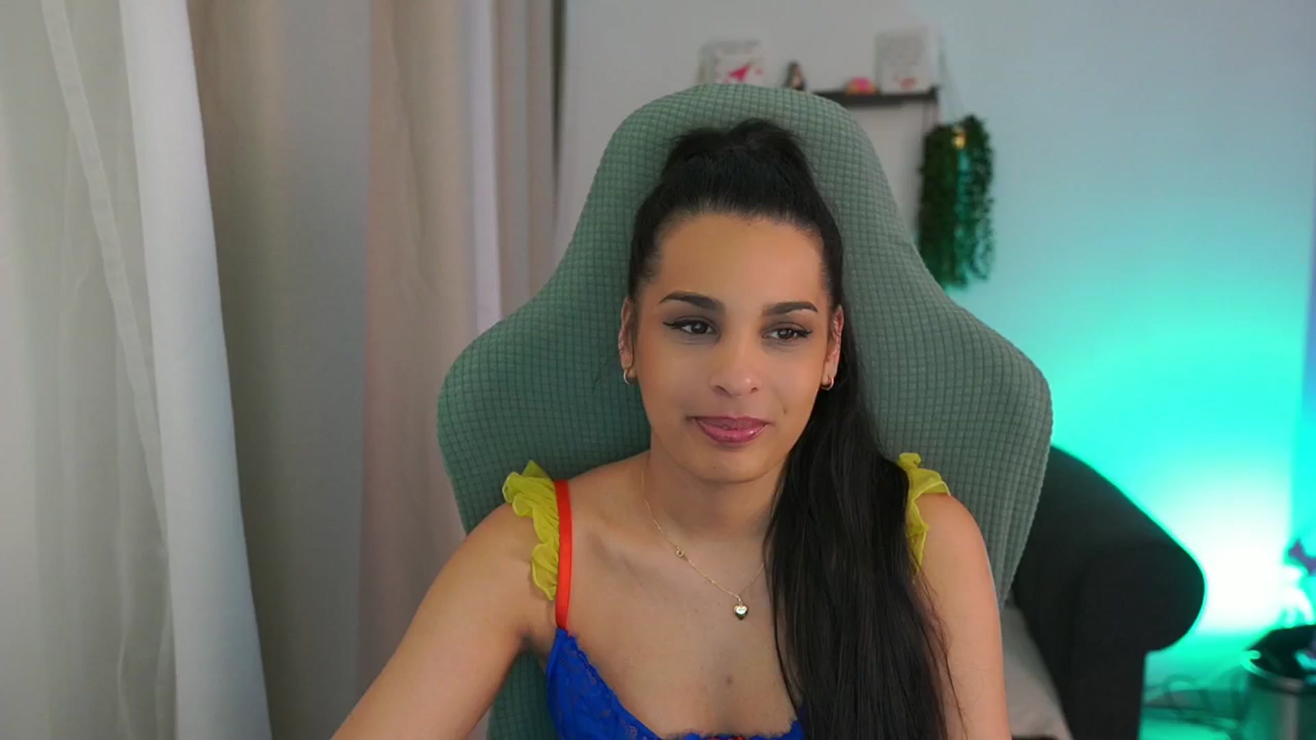 Gallery image thumbnail from Mila_denver's myfreecams stream on, 03/20/2025, 11:40 image 1 of 20