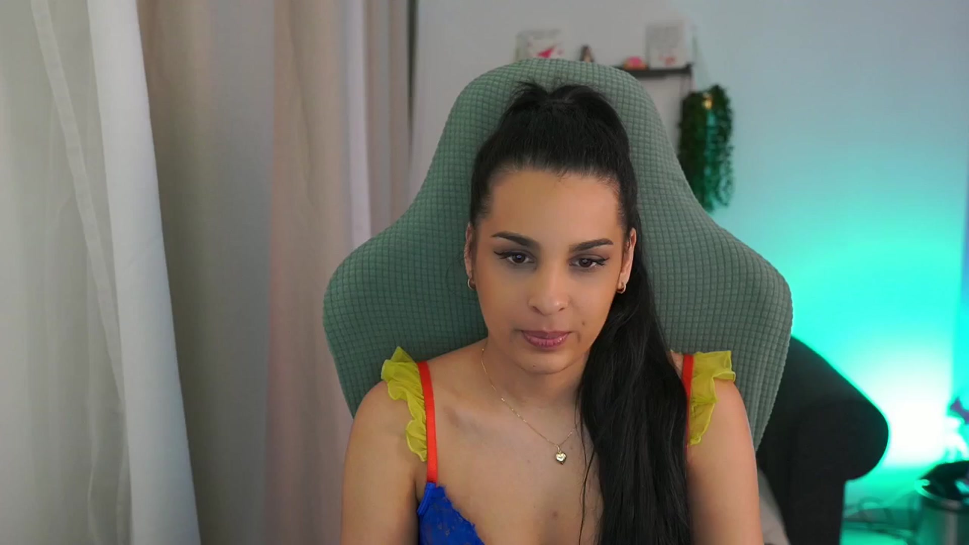 Gallery image thumbnail from Mila_denver's myfreecams stream on, 03/20/2025, 11:40 image 17 of 20
