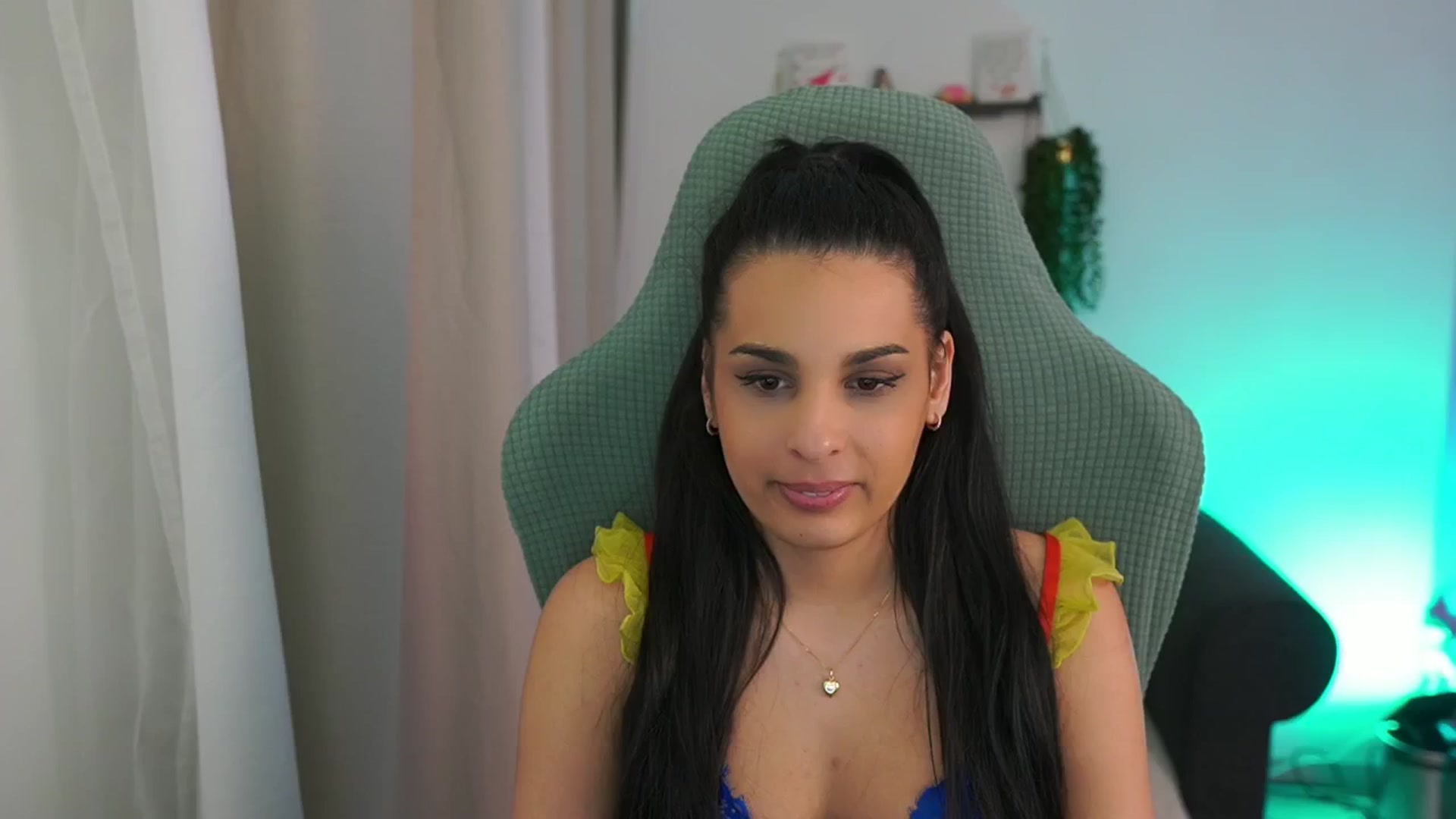 Gallery image thumbnail from Mila_denver's myfreecams stream on, 03/20/2025, 13:17 image 19 of 20