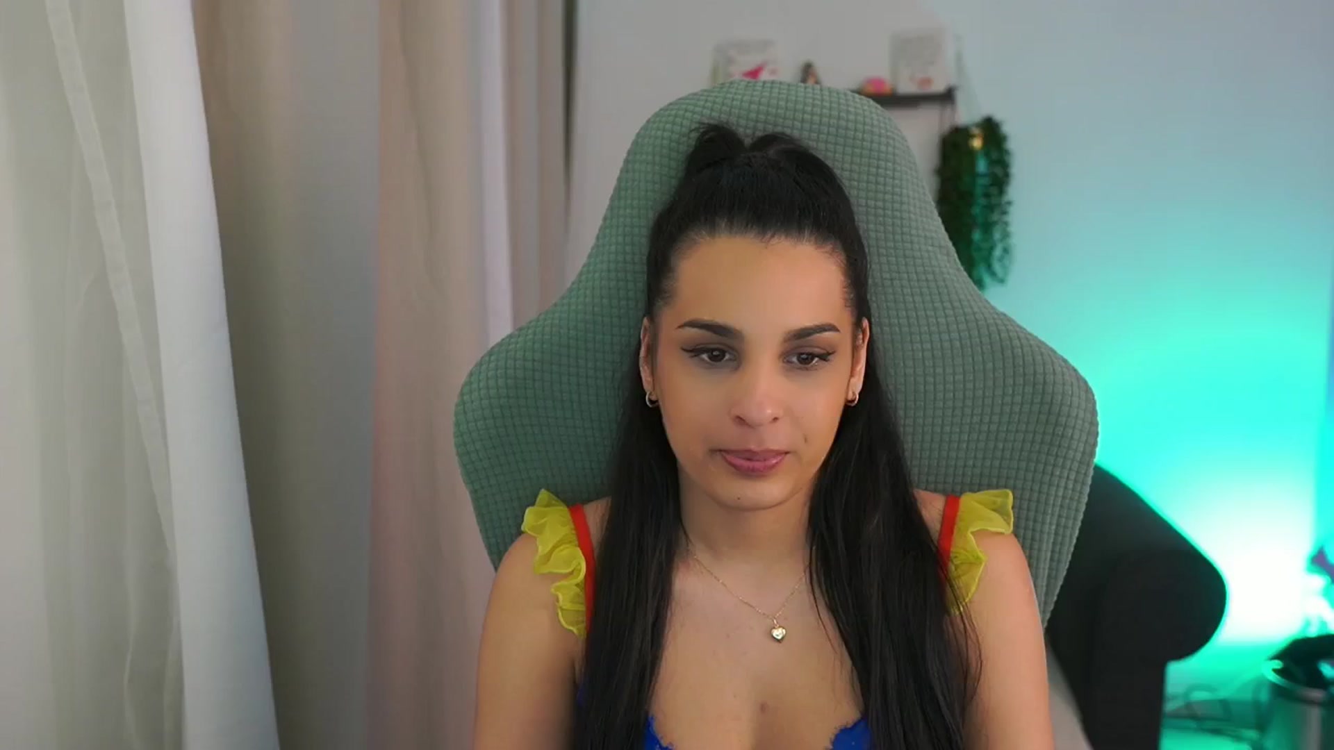 Gallery image thumbnail from Mila_denver's myfreecams stream on, 03/20/2025, 13:17 image 15 of 20