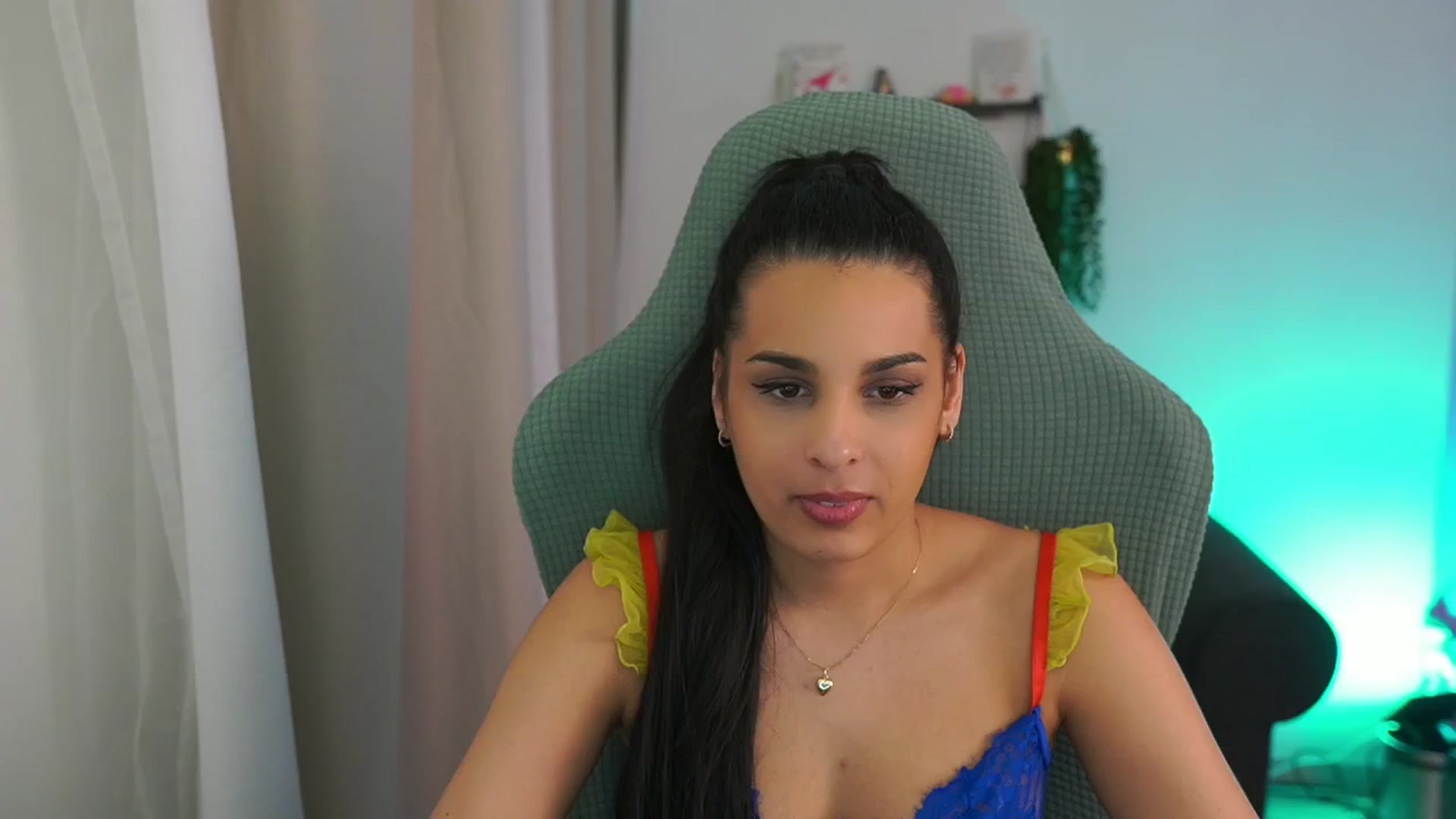 Gallery image thumbnail from Mila_denver's myfreecams stream on, 03/20/2025, 13:17 image 12 of 20
