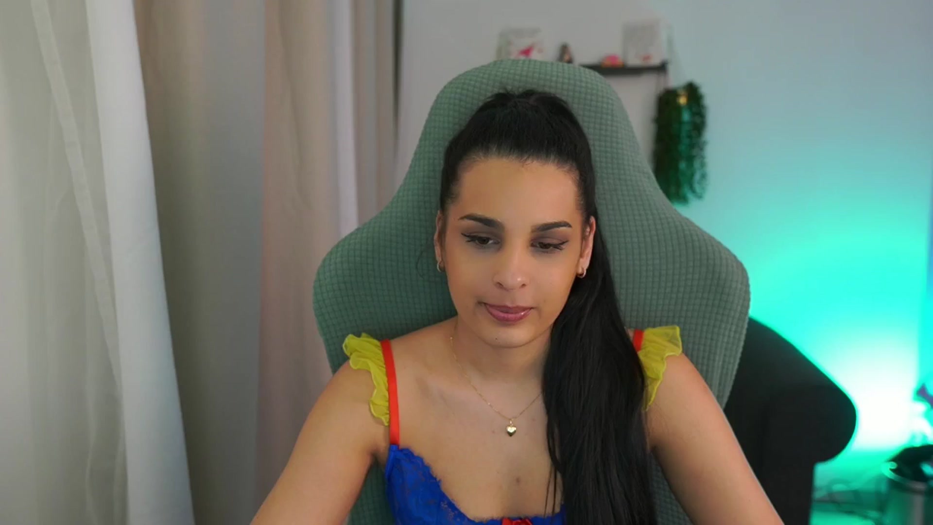 Gallery image thumbnail from Mila_denver's myfreecams stream on, 03/20/2025, 13:17 image 5 of 20