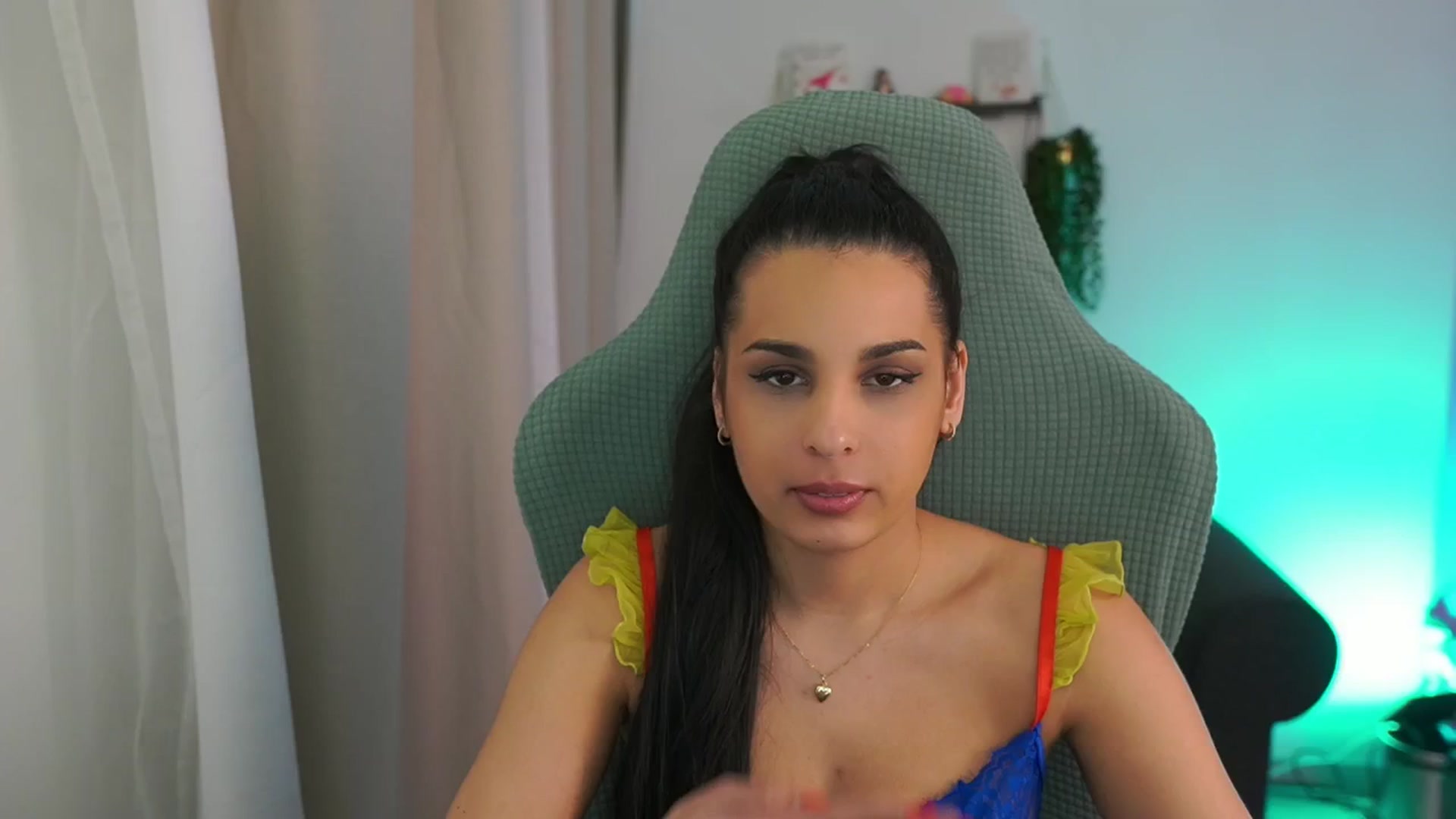 Gallery image thumbnail from Mila_denver's myfreecams stream on, 03/20/2025, 13:17 image 11 of 20