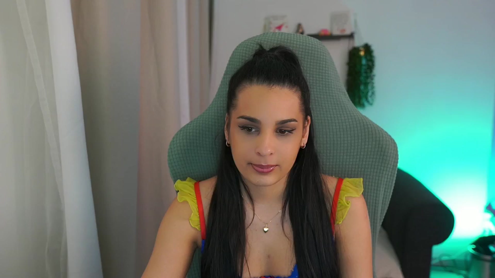 Gallery image thumbnail from Mila_denver's myfreecams stream on, 03/20/2025, 13:17 image 1 of 20