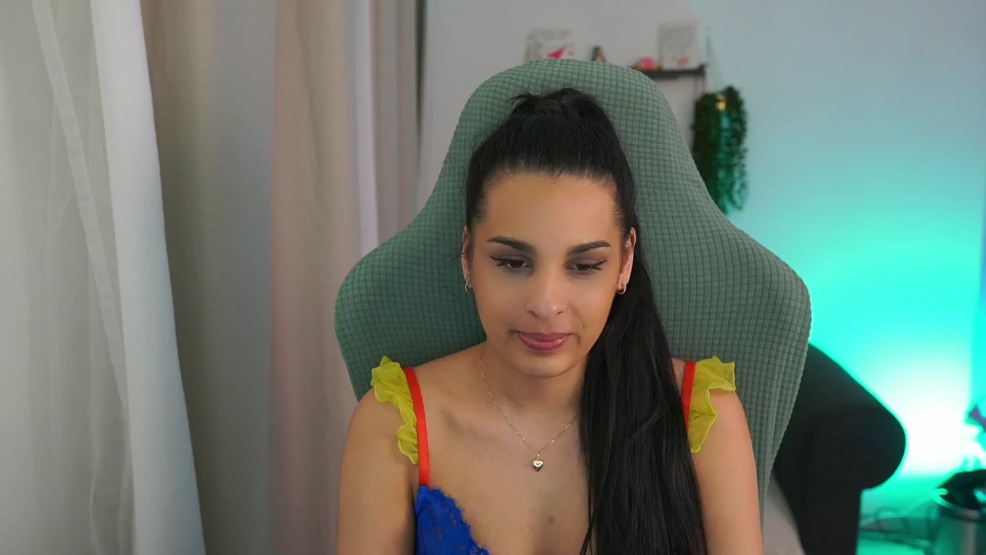 Gallery image thumbnail from Mila_denver's myfreecams stream on, 03/20/2025, 14:12 image 9 of 20