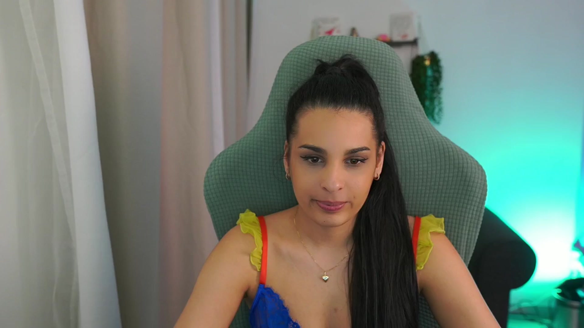 Gallery image thumbnail from Mila_denver's myfreecams stream on, 03/20/2025, 14:12 image 11 of 20