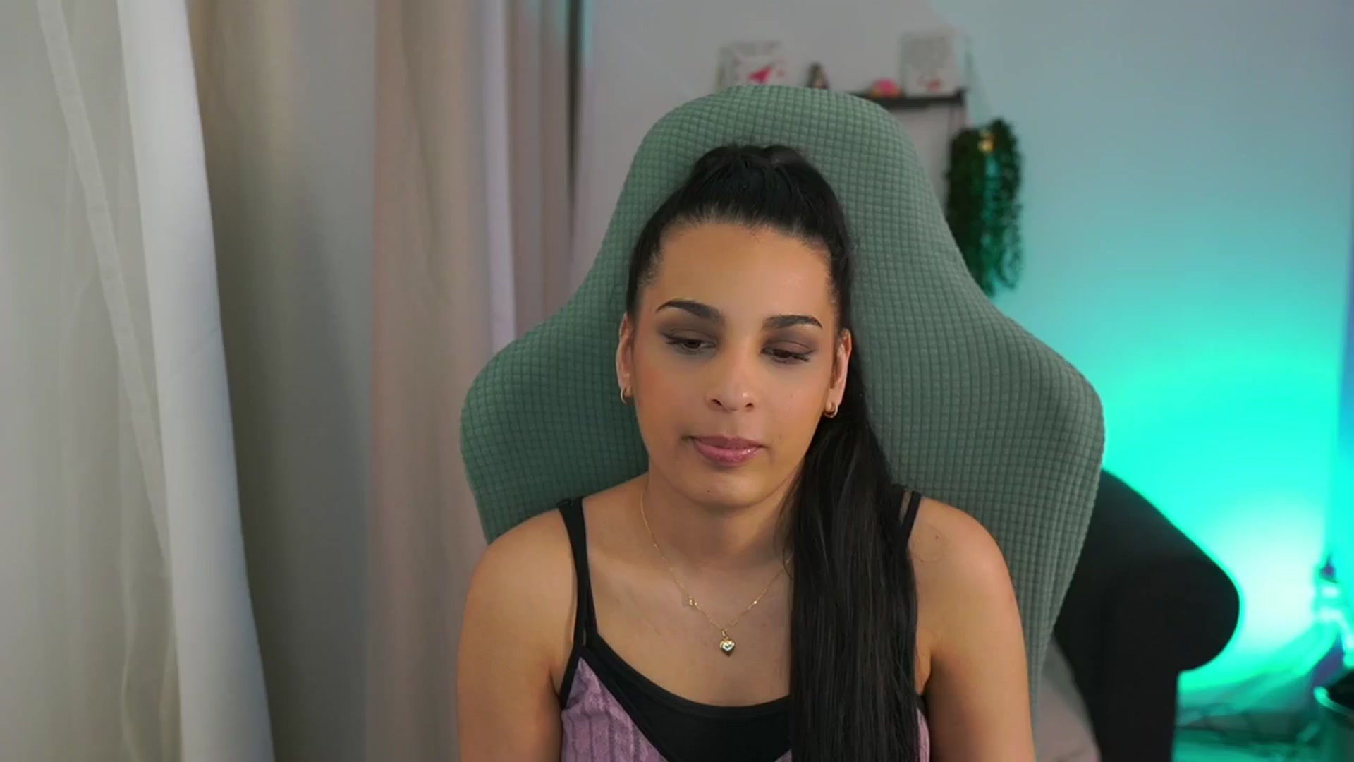 Gallery image thumbnail from Mila_denver's myfreecams stream on, 03/21/2025, 12:06 image 13 of 20