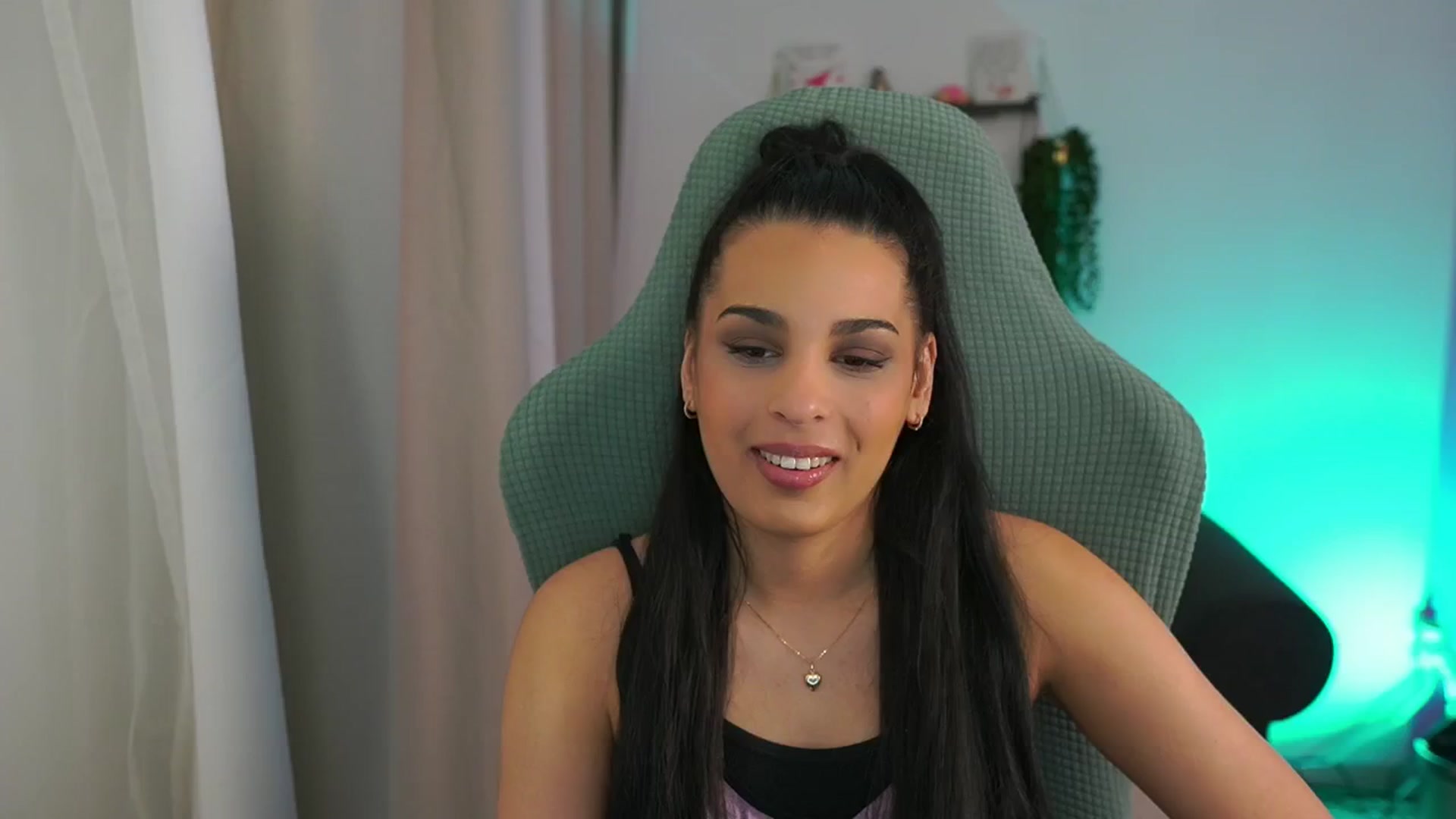 Gallery image thumbnail from Mila_denver's myfreecams stream on, 03/21/2025, 12:06 image 1 of 20