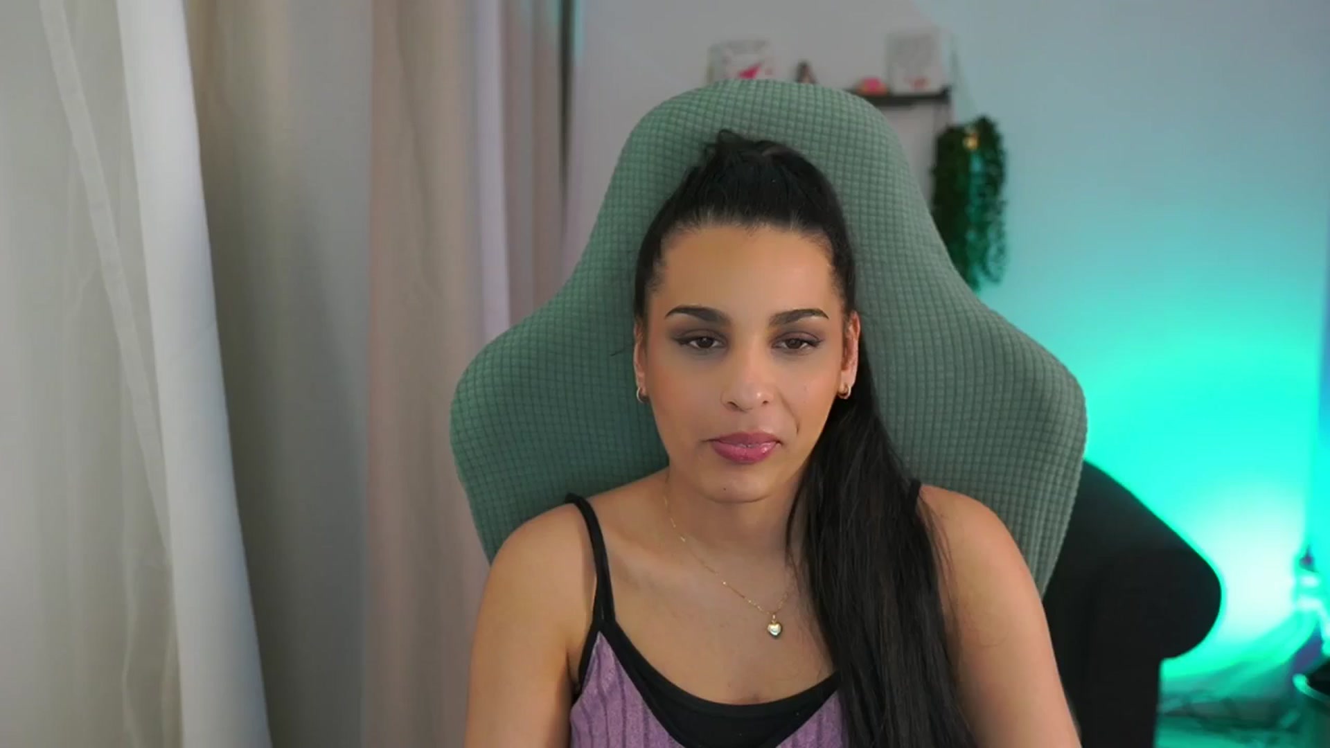 Gallery image thumbnail from Mila_denver's myfreecams stream on, 03/21/2025, 14:06 image 9 of 20