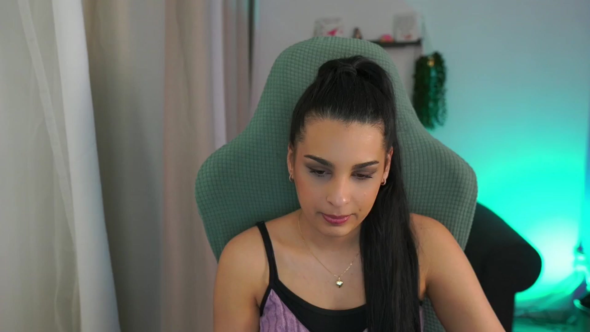 Gallery image thumbnail from Mila_denver's myfreecams stream on, 03/21/2025, 14:06 image 6 of 20