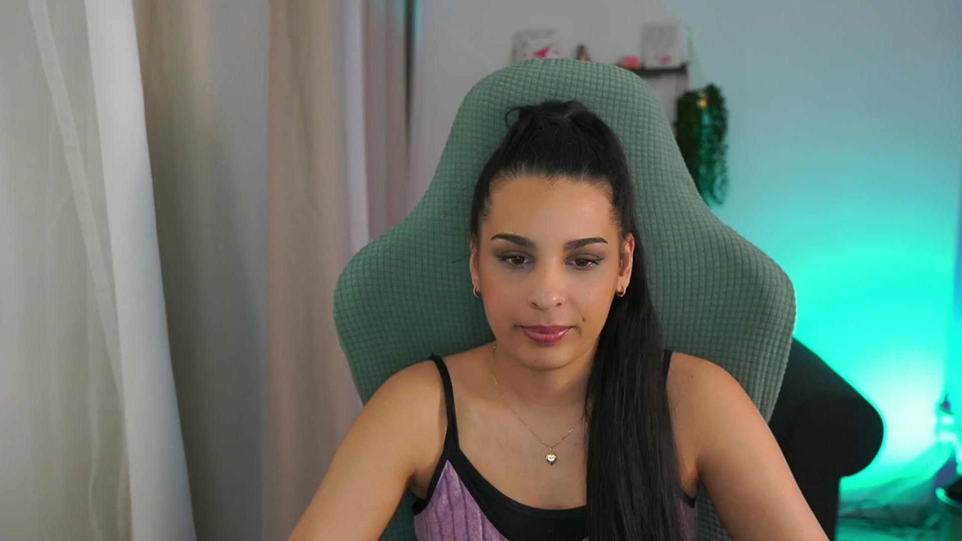 Gallery image thumbnail from Mila_denver's myfreecams stream on, 03/21/2025, 14:06 image 11 of 20