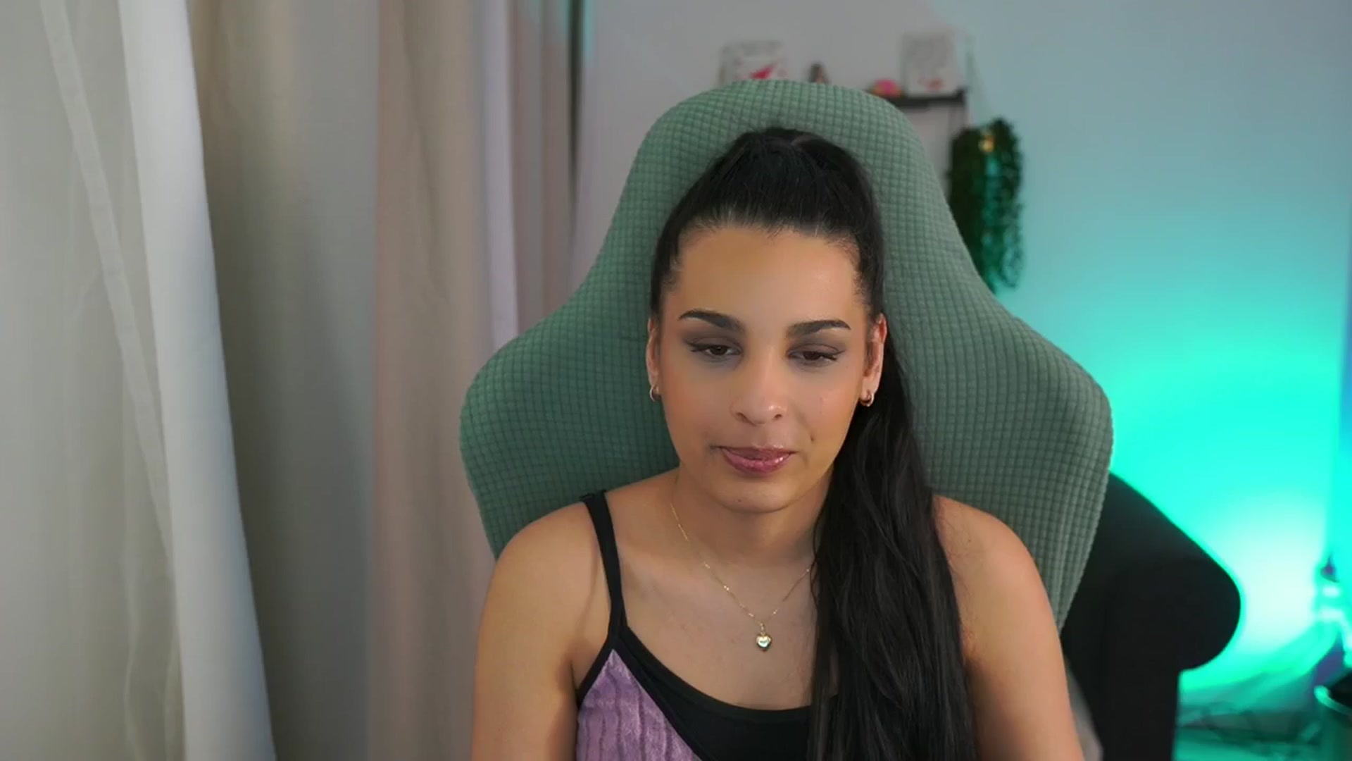 Gallery image thumbnail from Mila_denver's myfreecams stream on, 03/21/2025, 14:06 image 3 of 20