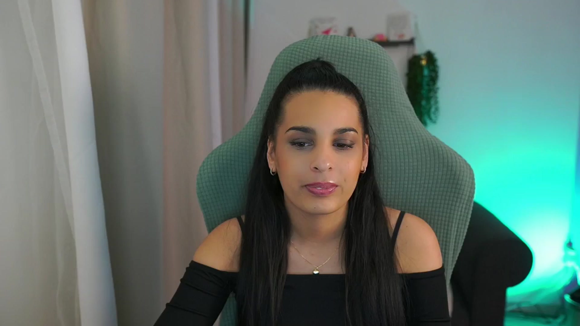 Gallery image thumbnail from Mila_denver's myfreecams stream on, 03/22/2025, 15:34 image 14 of 20