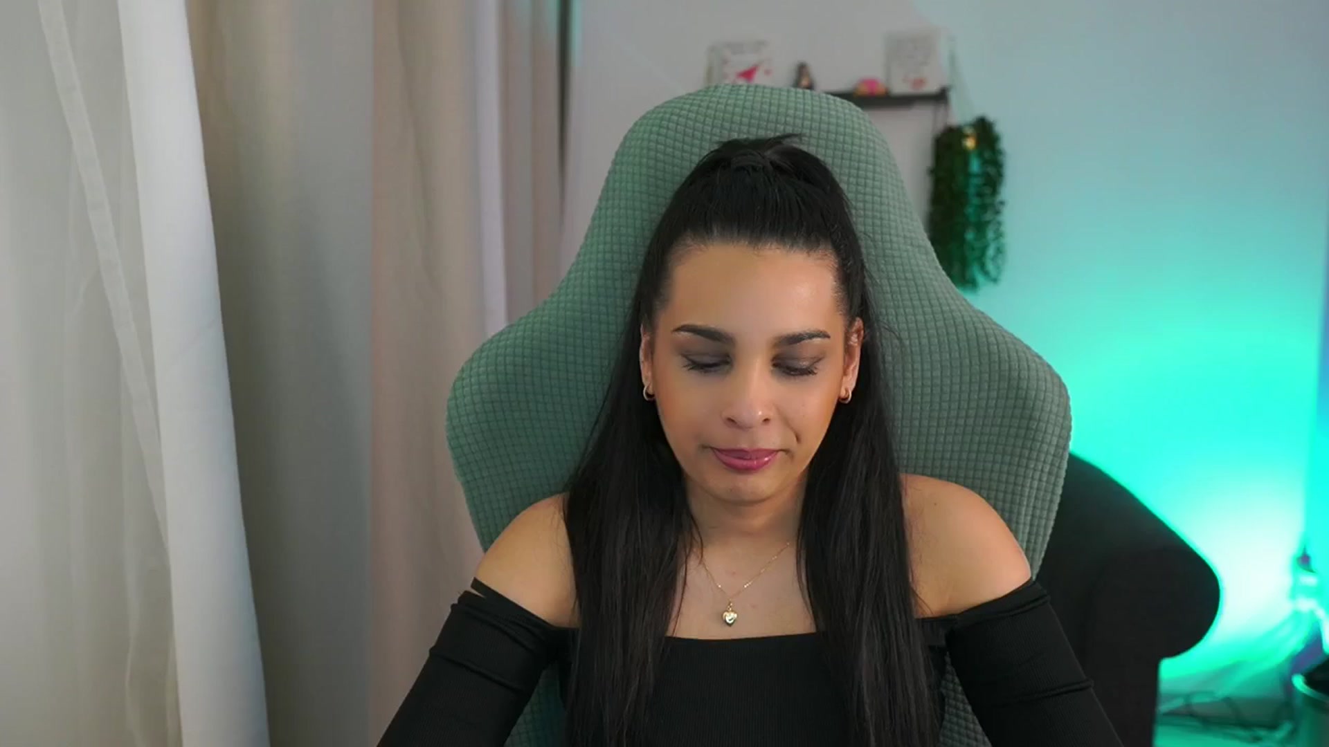 Gallery image thumbnail from Mila_denver's myfreecams stream on, 03/22/2025, 15:34 image 7 of 20