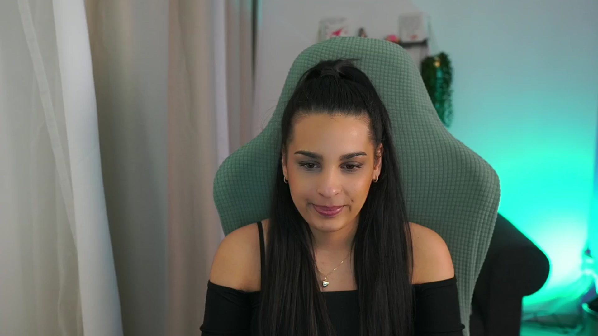 Gallery image thumbnail from Mila_denver's myfreecams stream on, 03/22/2025, 15:34 image 20 of 20