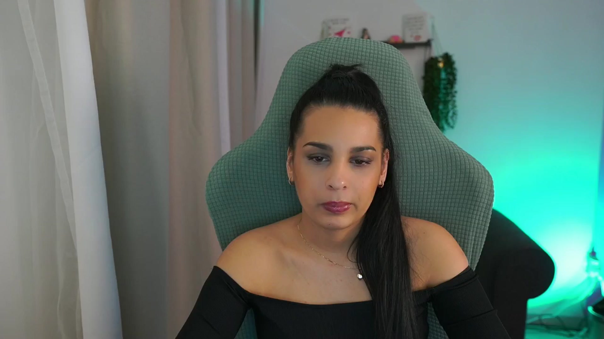 Gallery image thumbnail from Mila_denver's myfreecams stream on, 03/22/2025, 15:34 image 8 of 20
