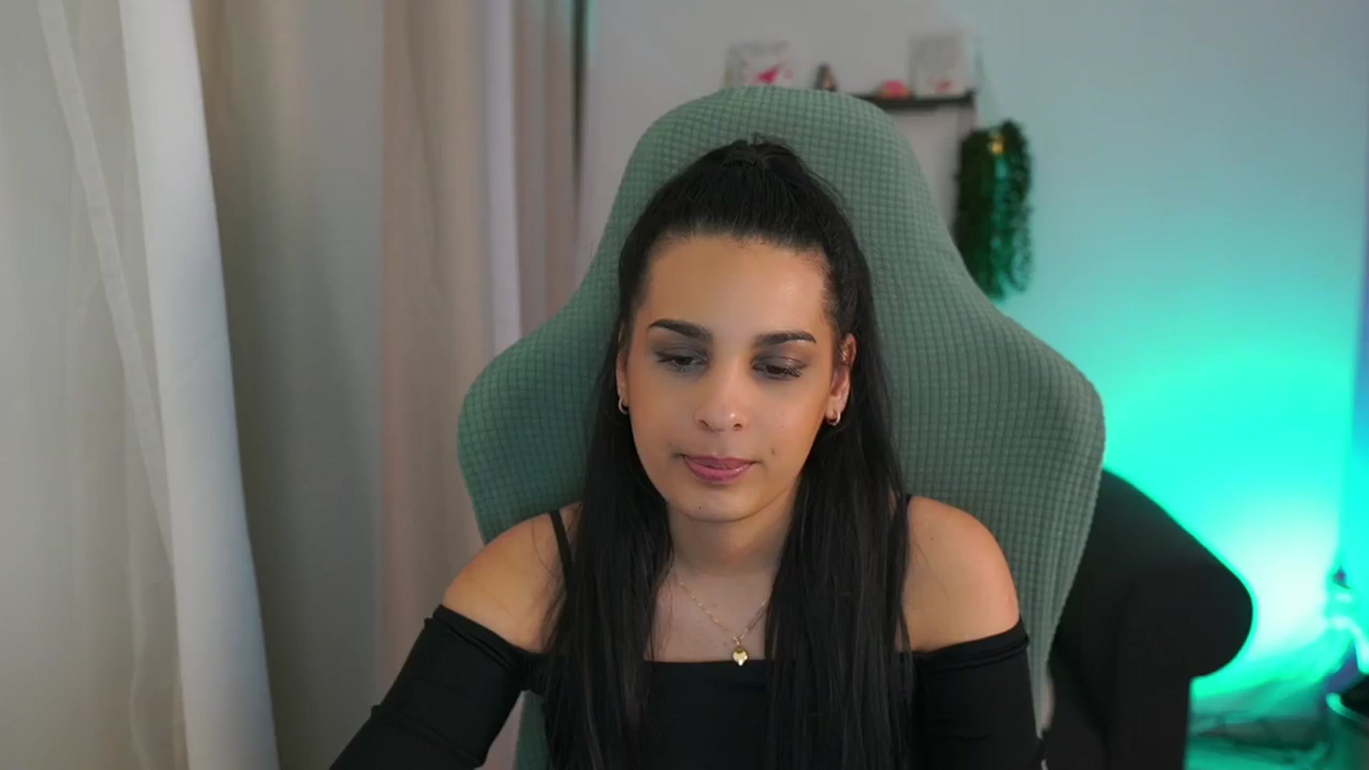 Gallery image thumbnail from Mila_denver's myfreecams stream on, 03/22/2025, 19:05 image 20 of 20