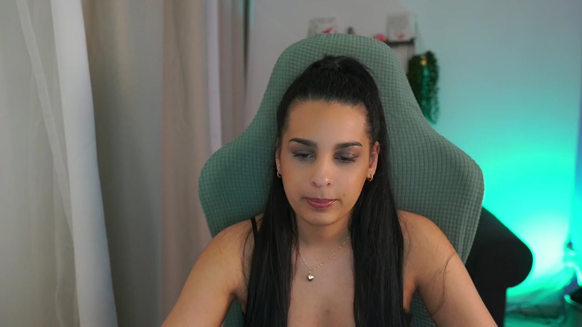 Gallery image thumbnail from Mila_denver's myfreecams stream on, 03/22/2025, 19:05 image 13 of 20
