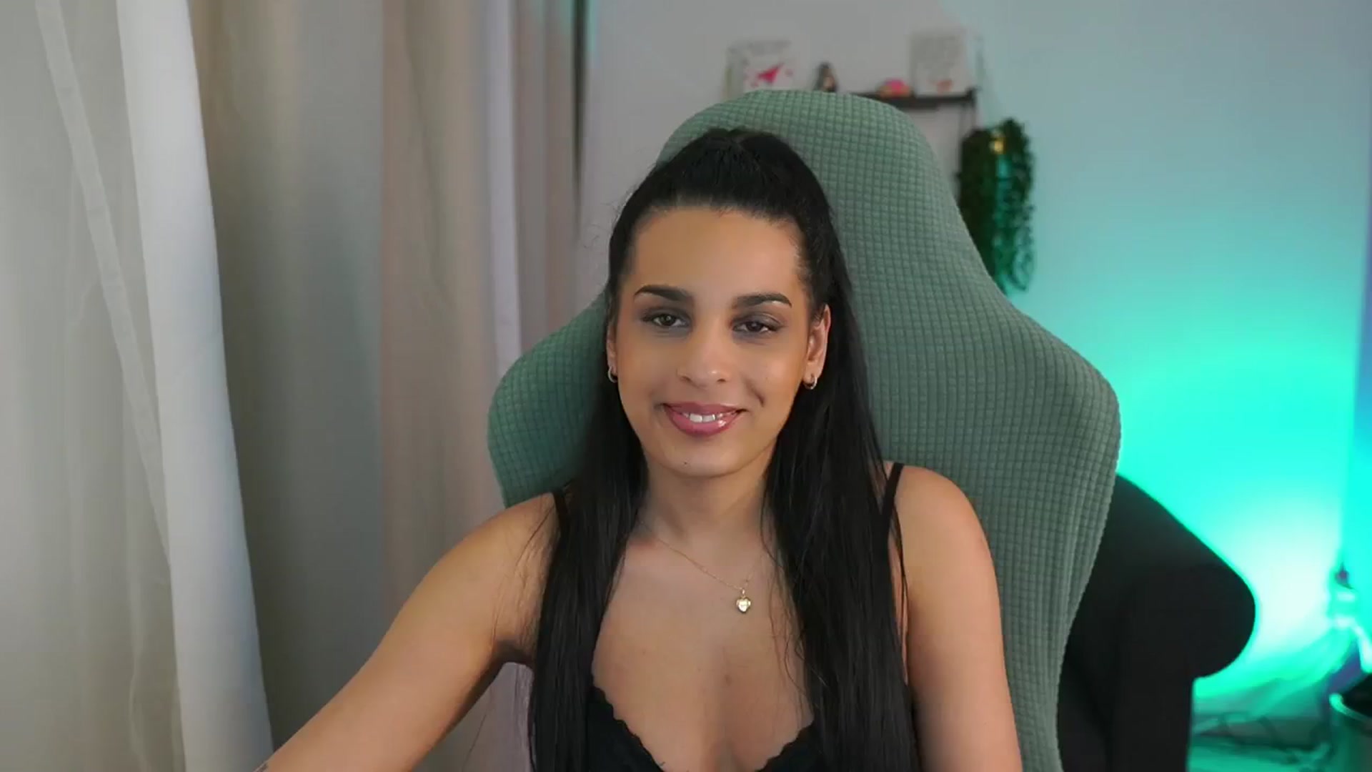 Gallery image thumbnail from Mila_denver's myfreecams stream on, 03/22/2025, 19:05 image 11 of 20
