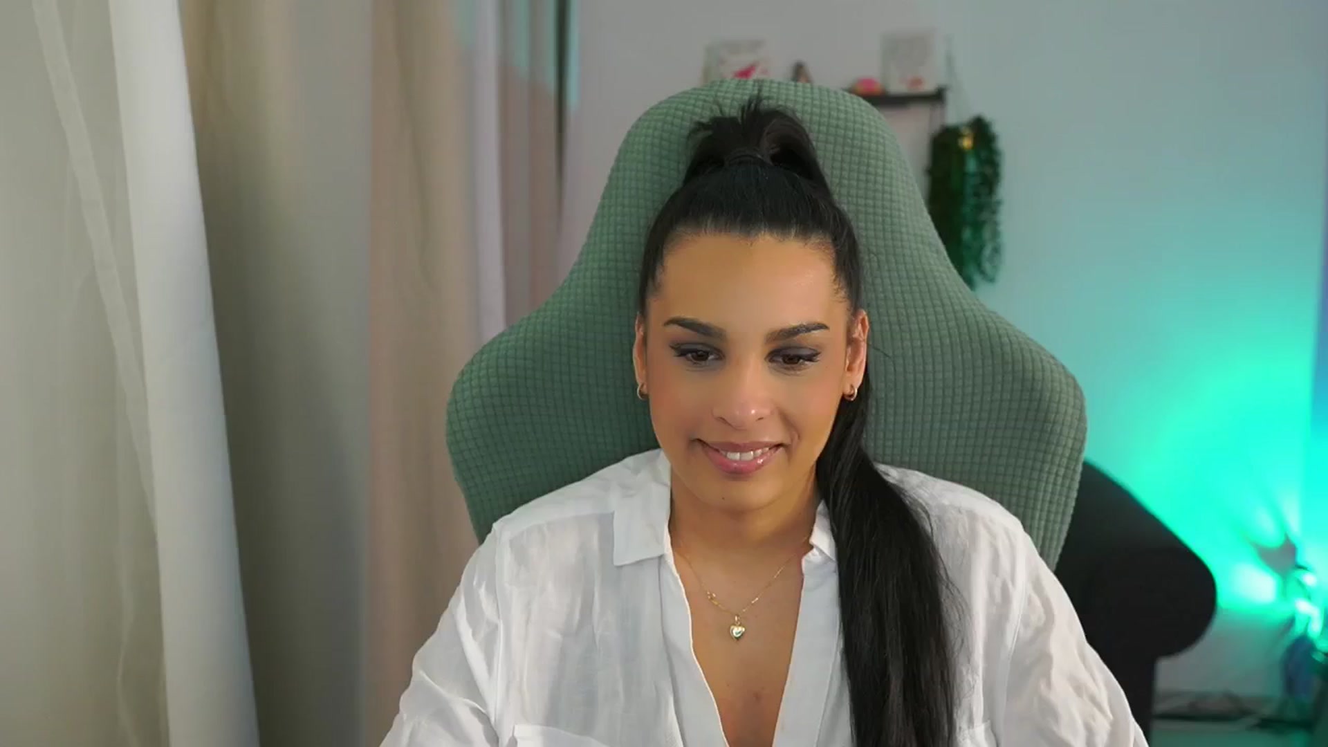 Gallery image thumbnail from Mila_denver's myfreecams stream on, 03/24/2025, 14:27 image 3 of 20